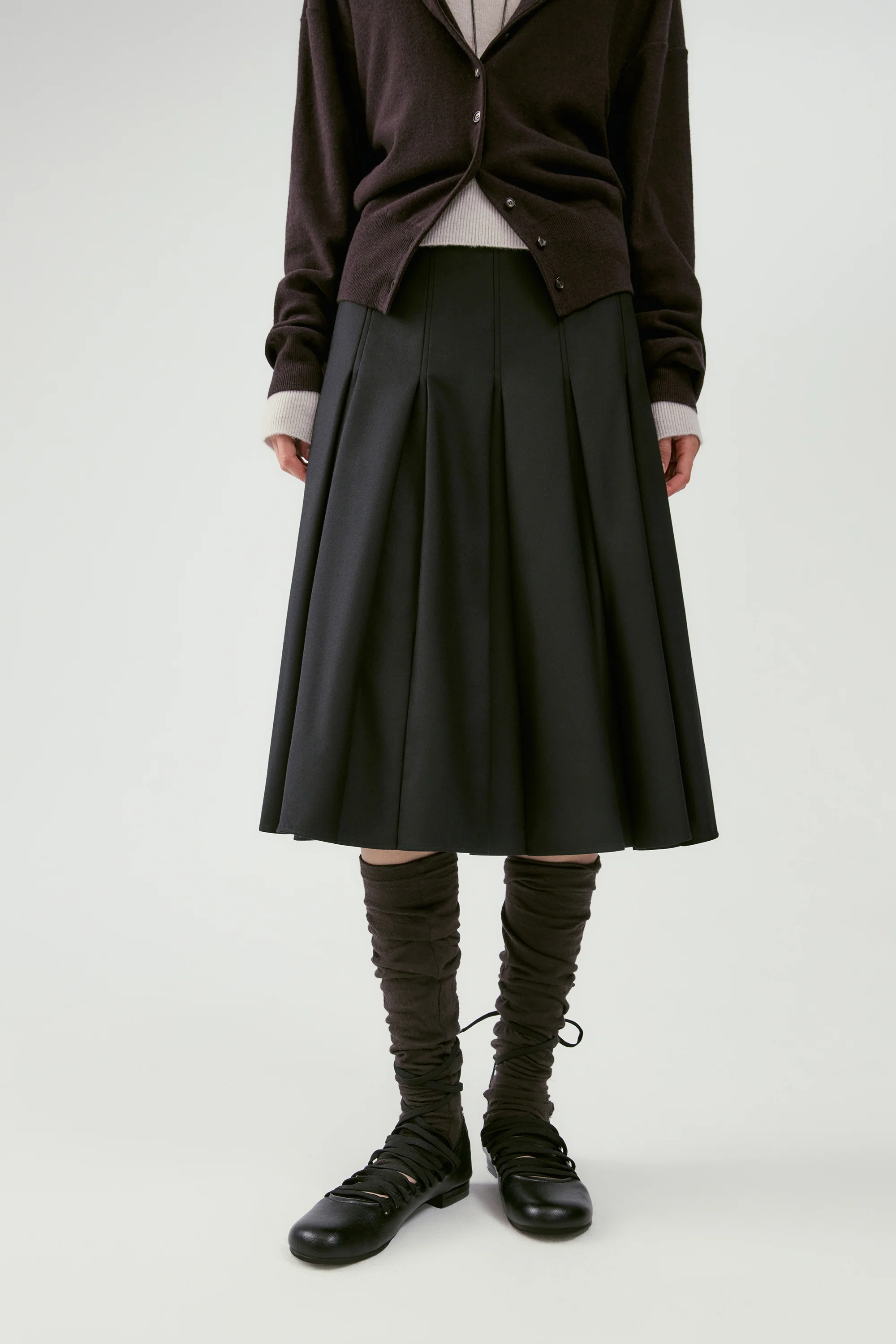 Pleated Wool Midi Skirt - Image 16