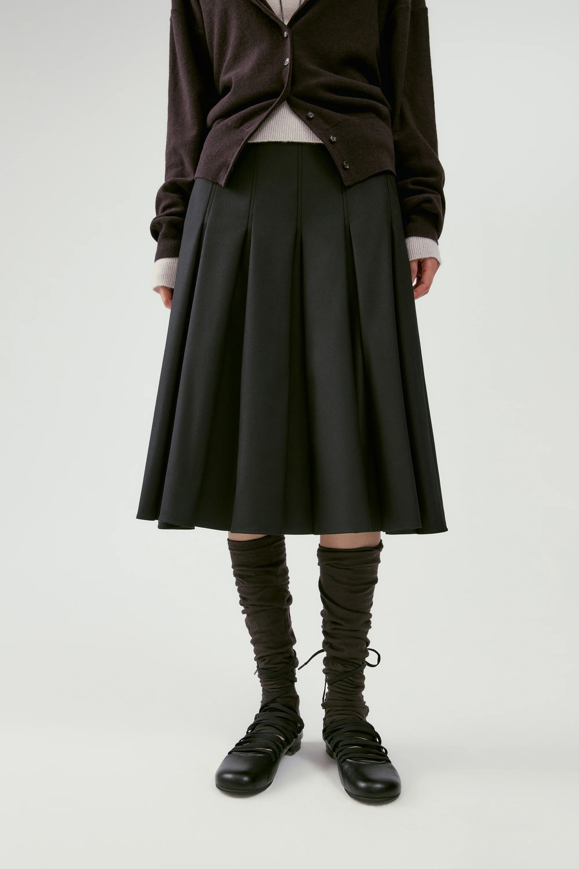 Pleated Wool Midi Skirt - Image 17