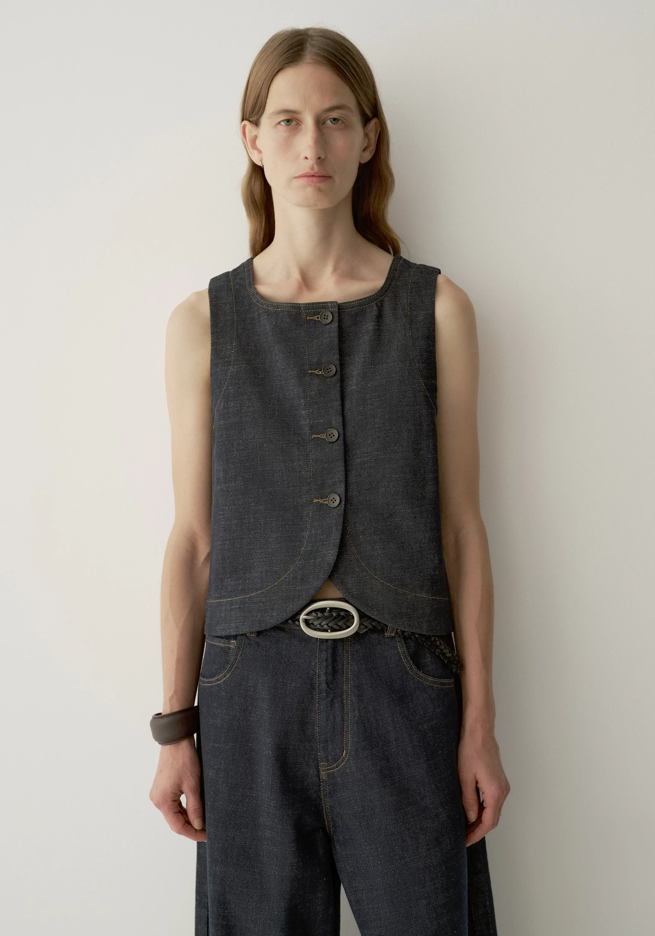 Roundneck Denim Vest - Image 12
