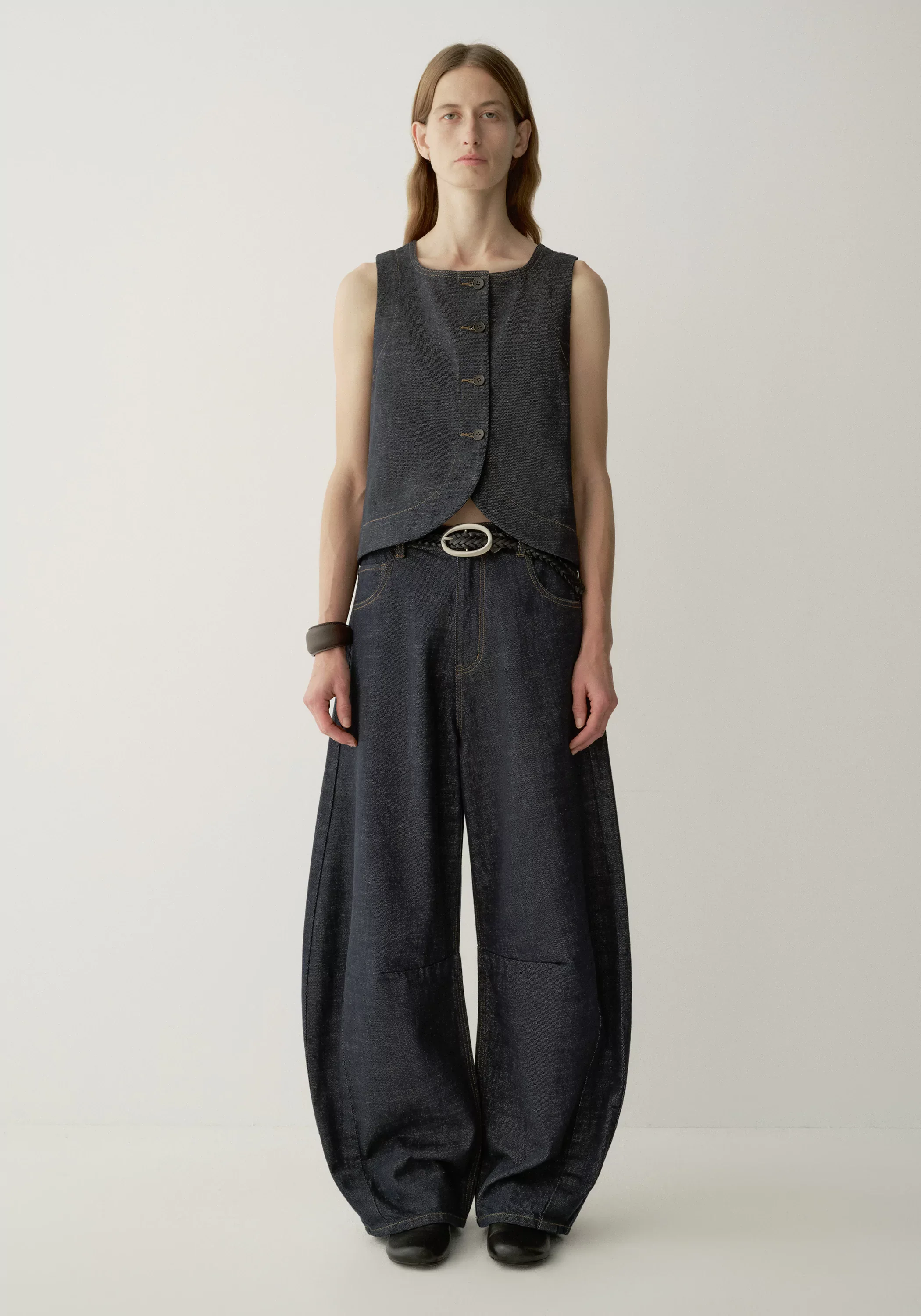 Roundneck Denim Vest - Image 13