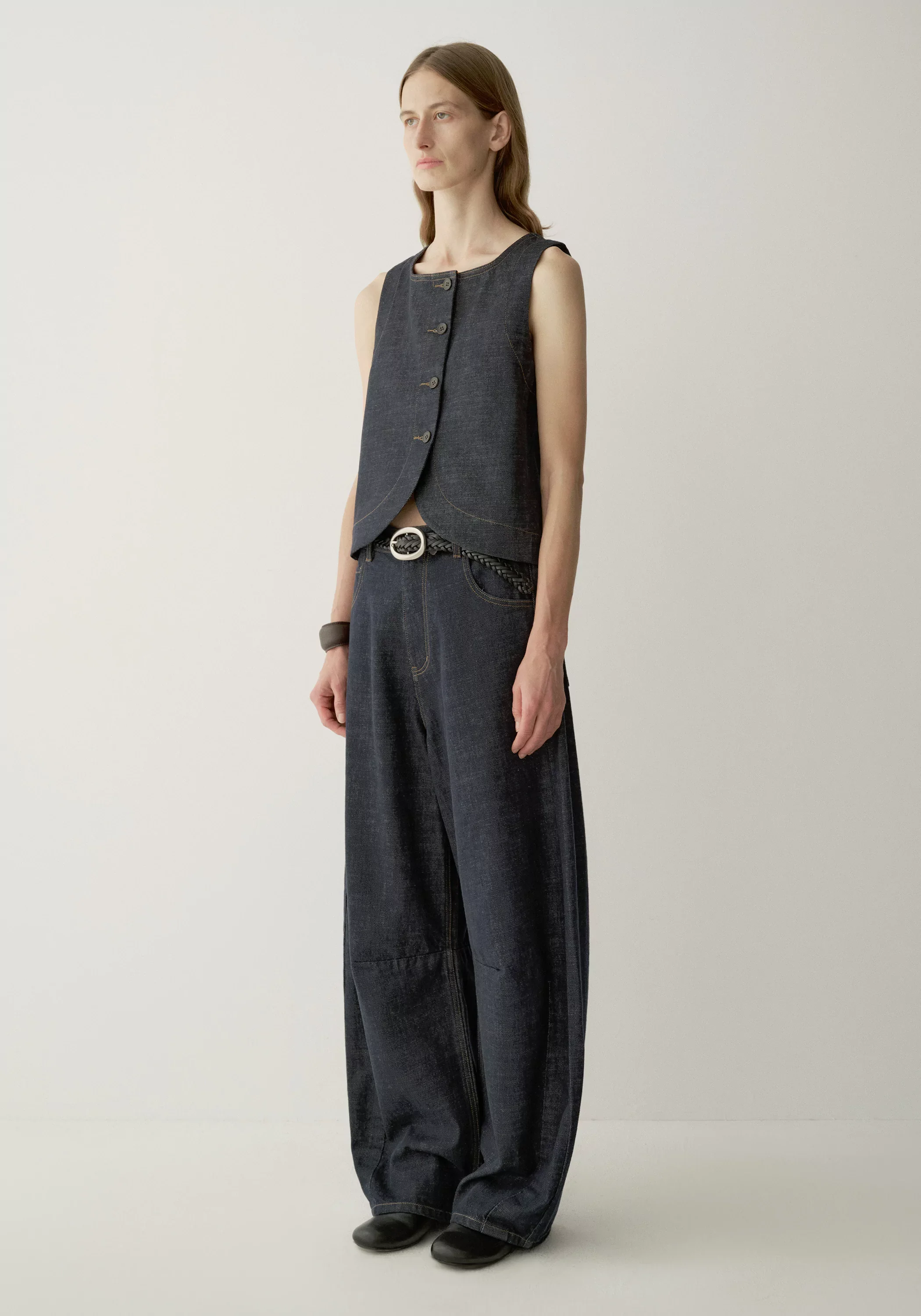 Roundneck Denim Vest - Image 15
