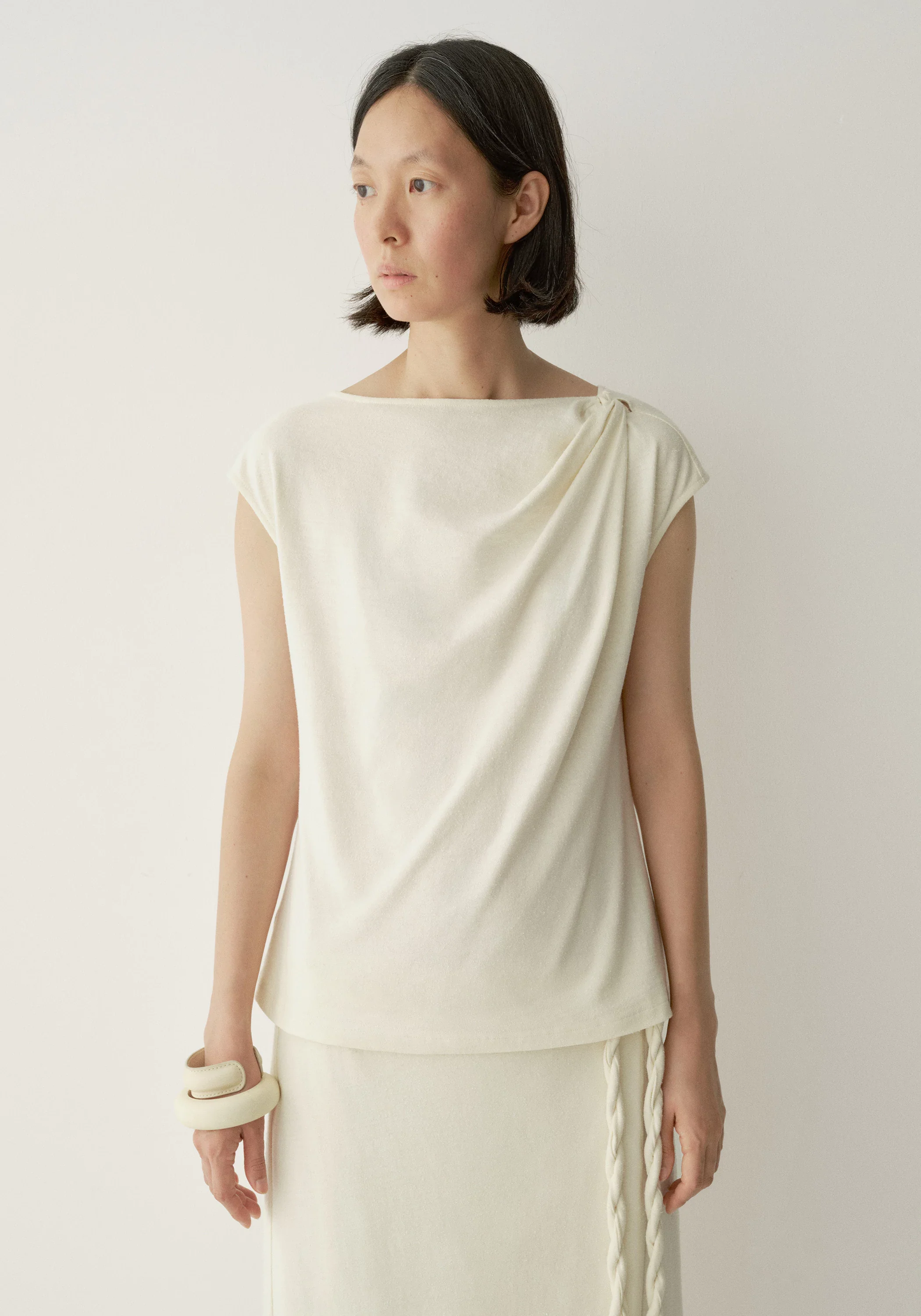 Silk-cotton Twist-detail T-shirt - Image 6