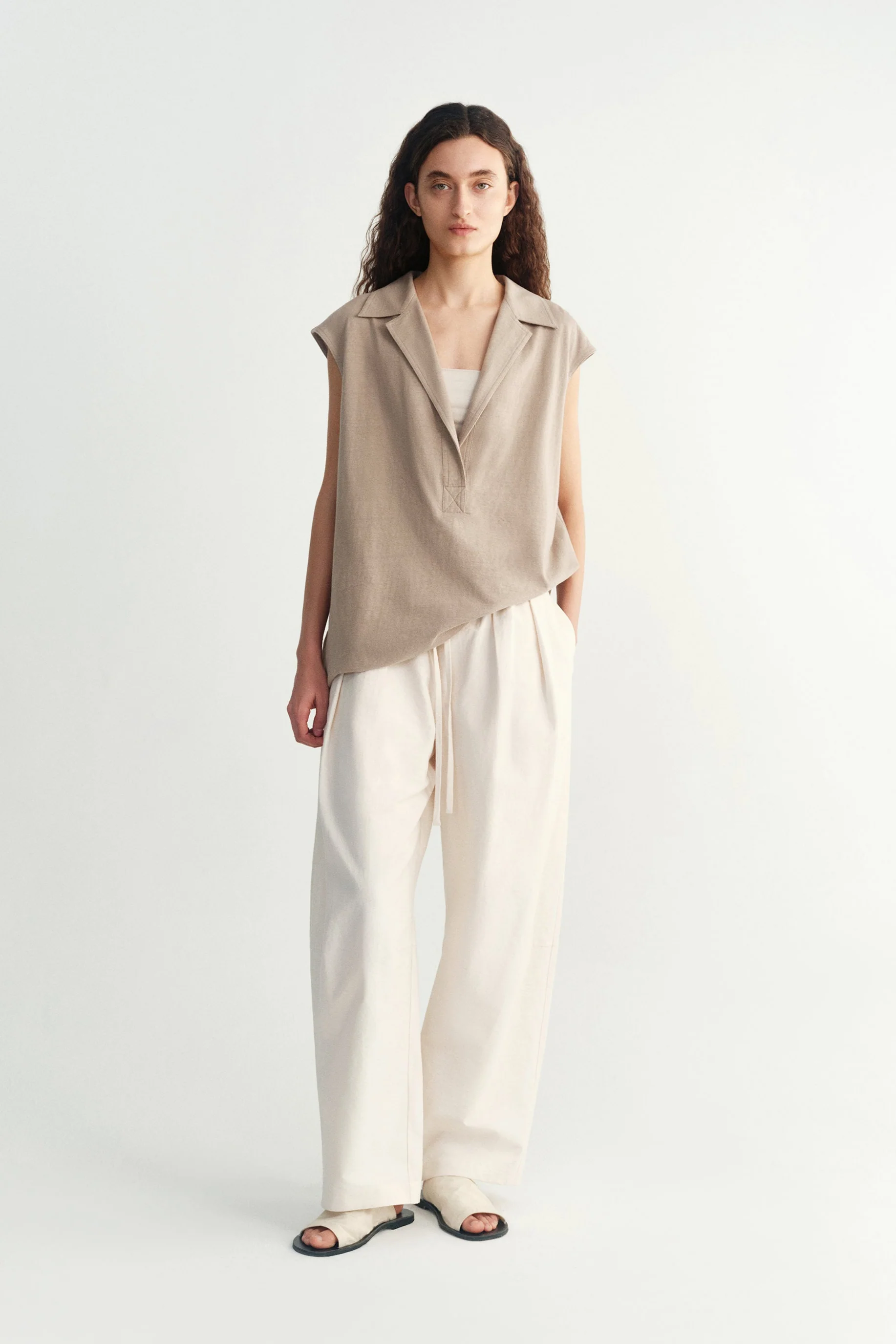 Sleeveless Cotton Vest - Image 10