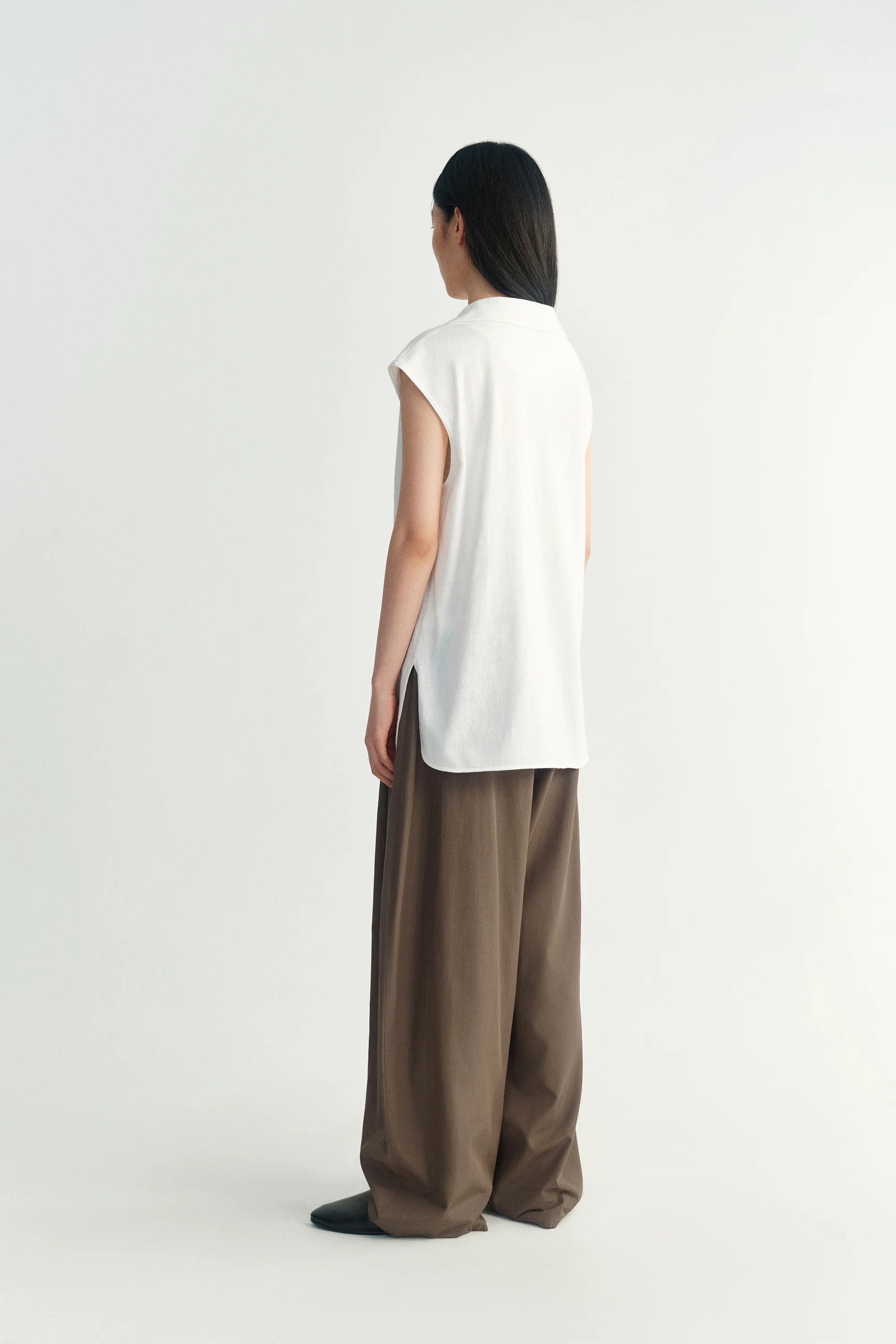 Sleeveless Cotton Vest - Image 5