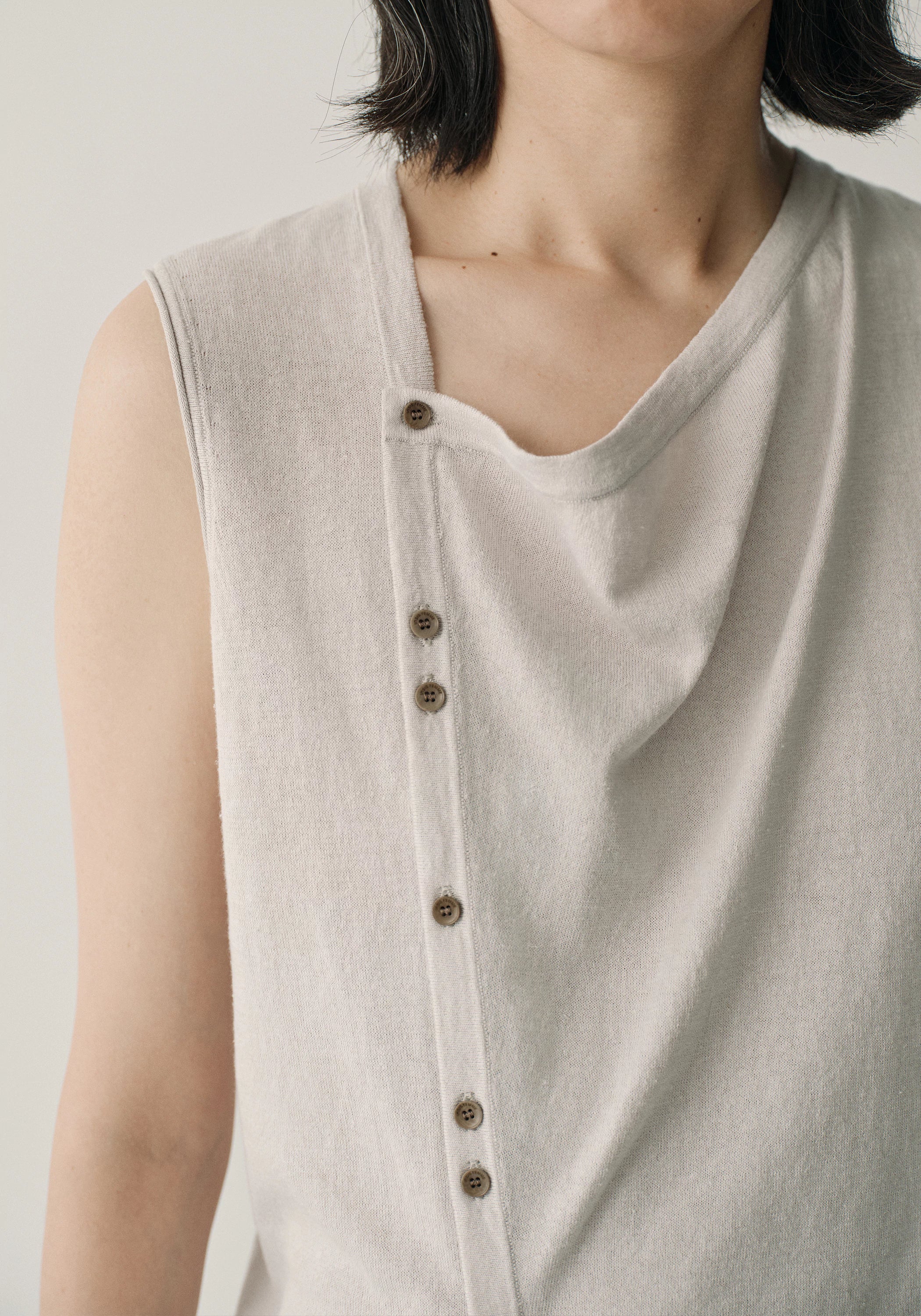 Sleeveless Hemp-cotton Top - Image 14