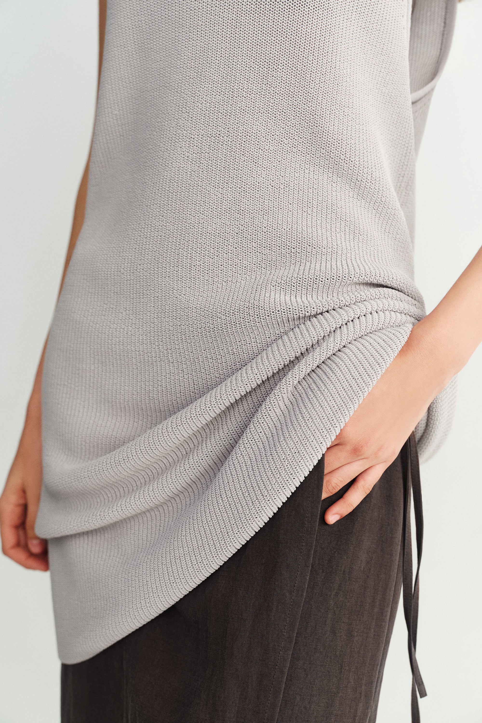 Sleeveless Knitted Dress - Image 14