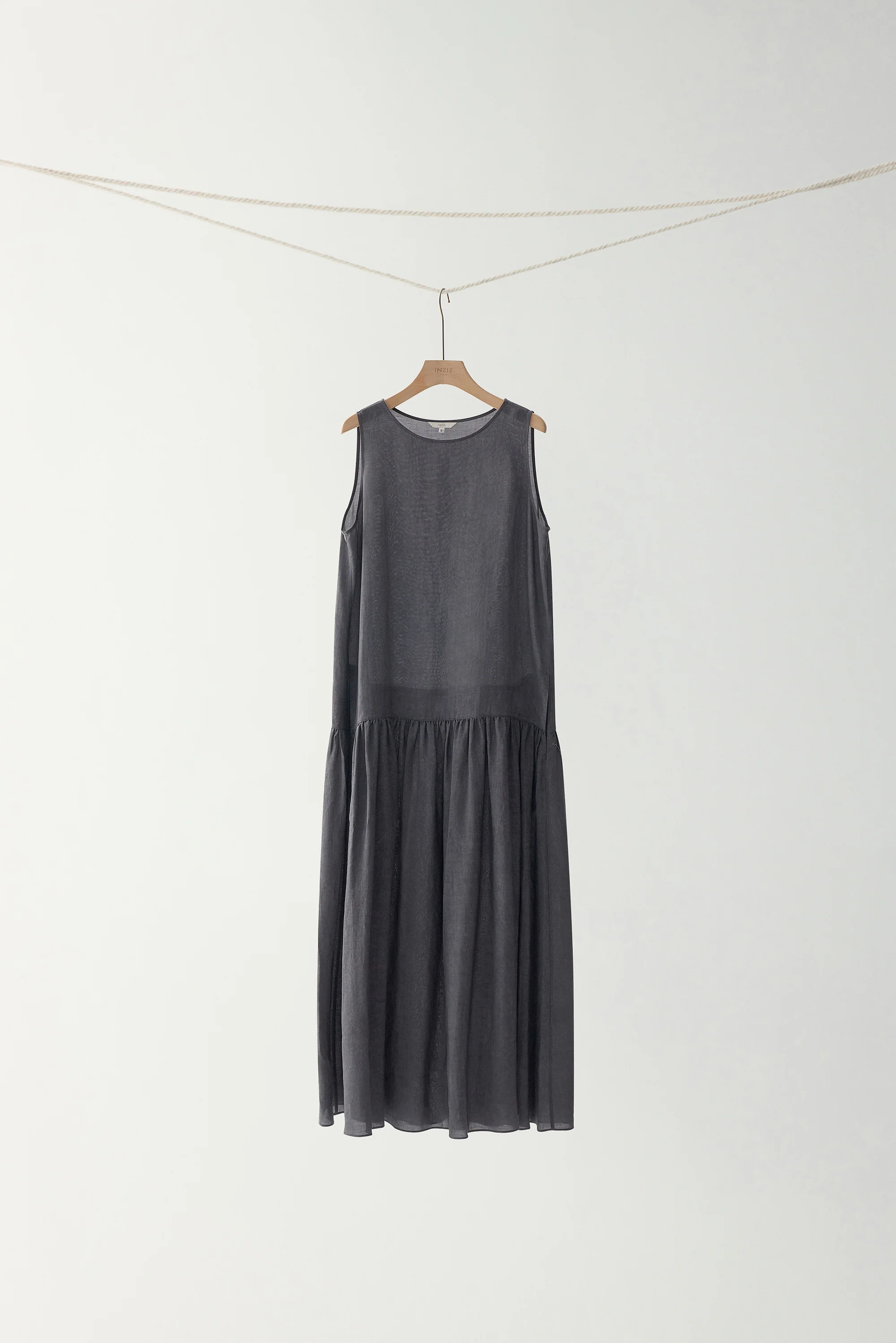 Sleeveless Maxi Dress - Image 2
