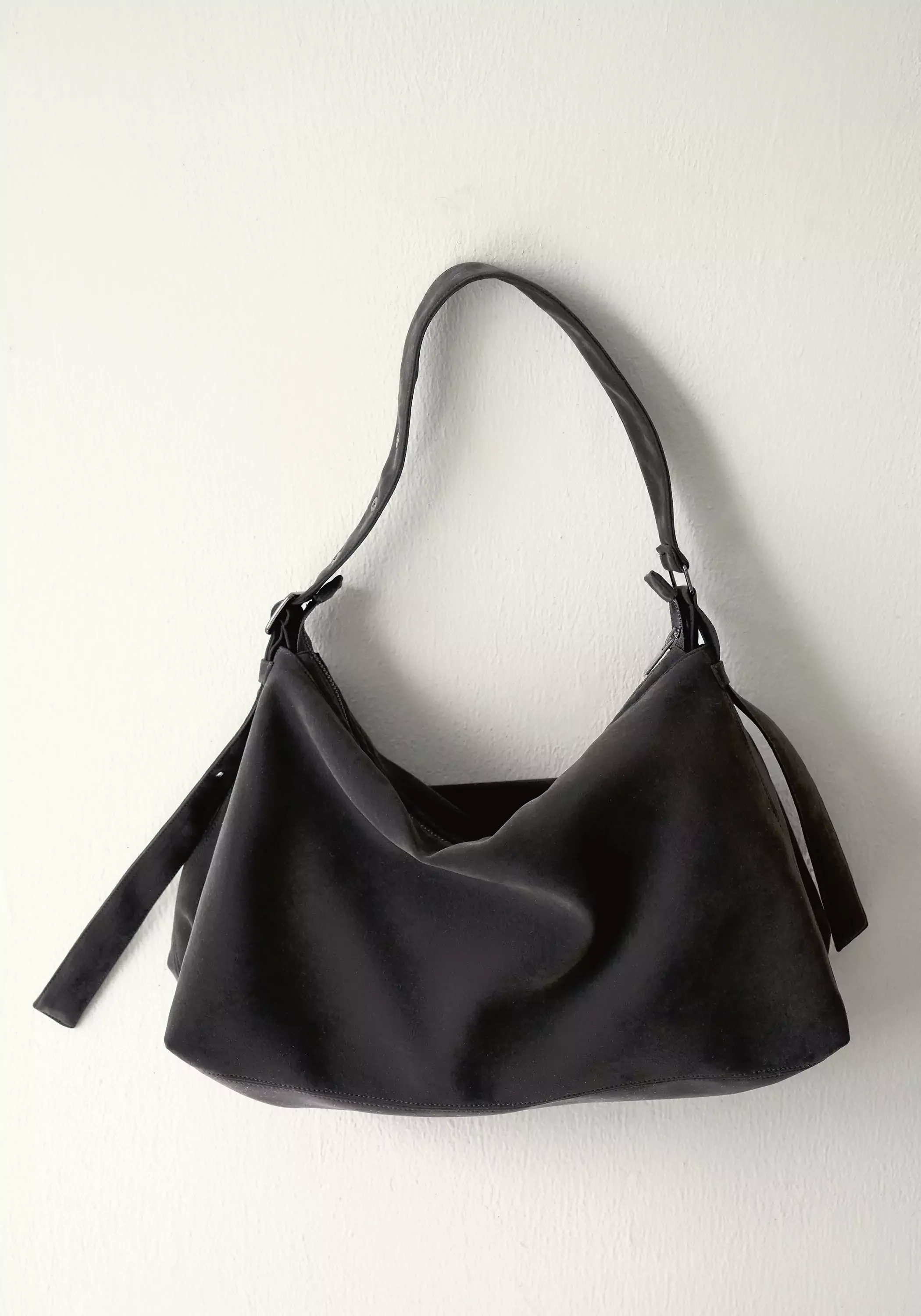 Small Belted Hobo Bag - Image 17