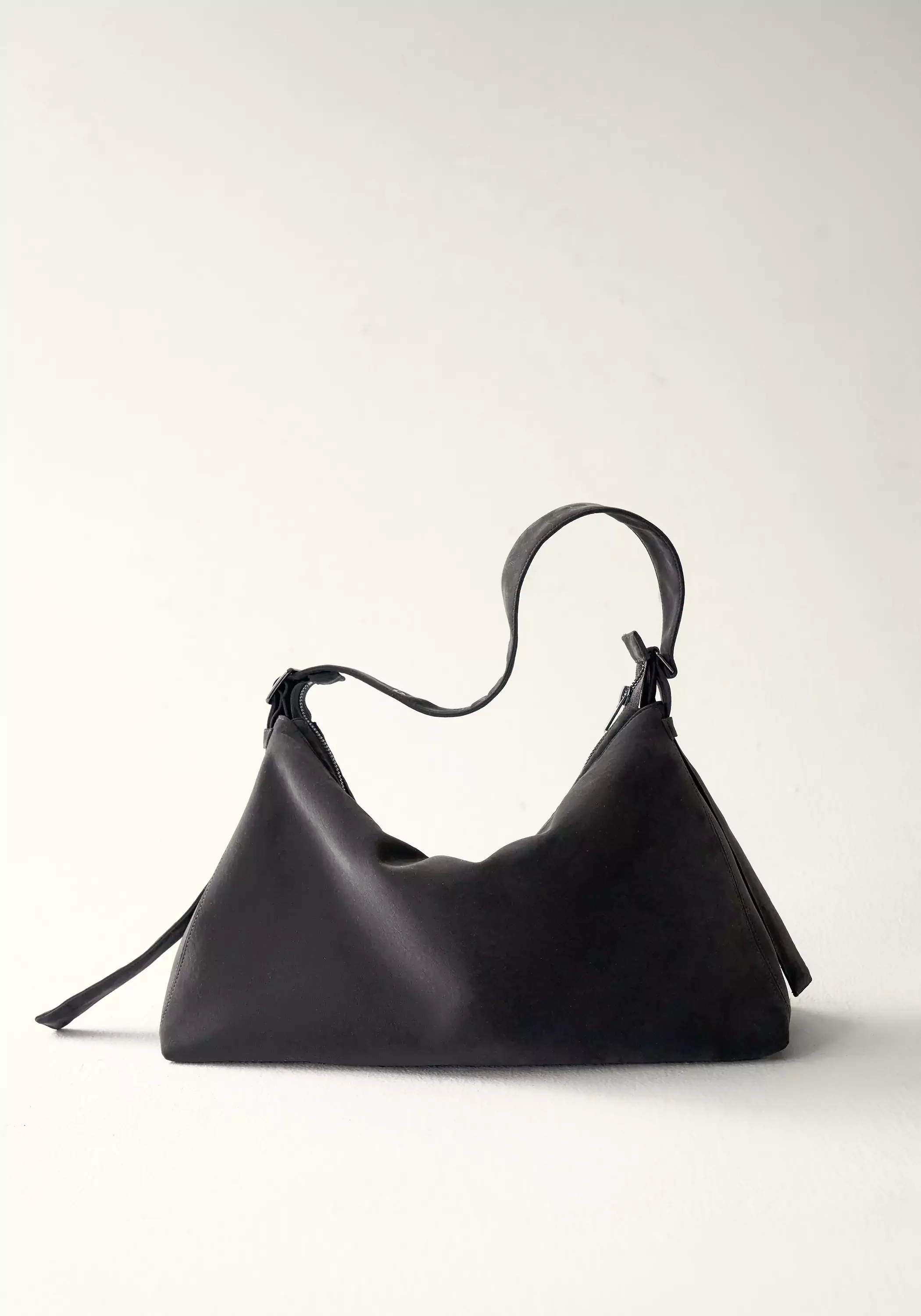 Small Belted Hobo Bag - Image 18