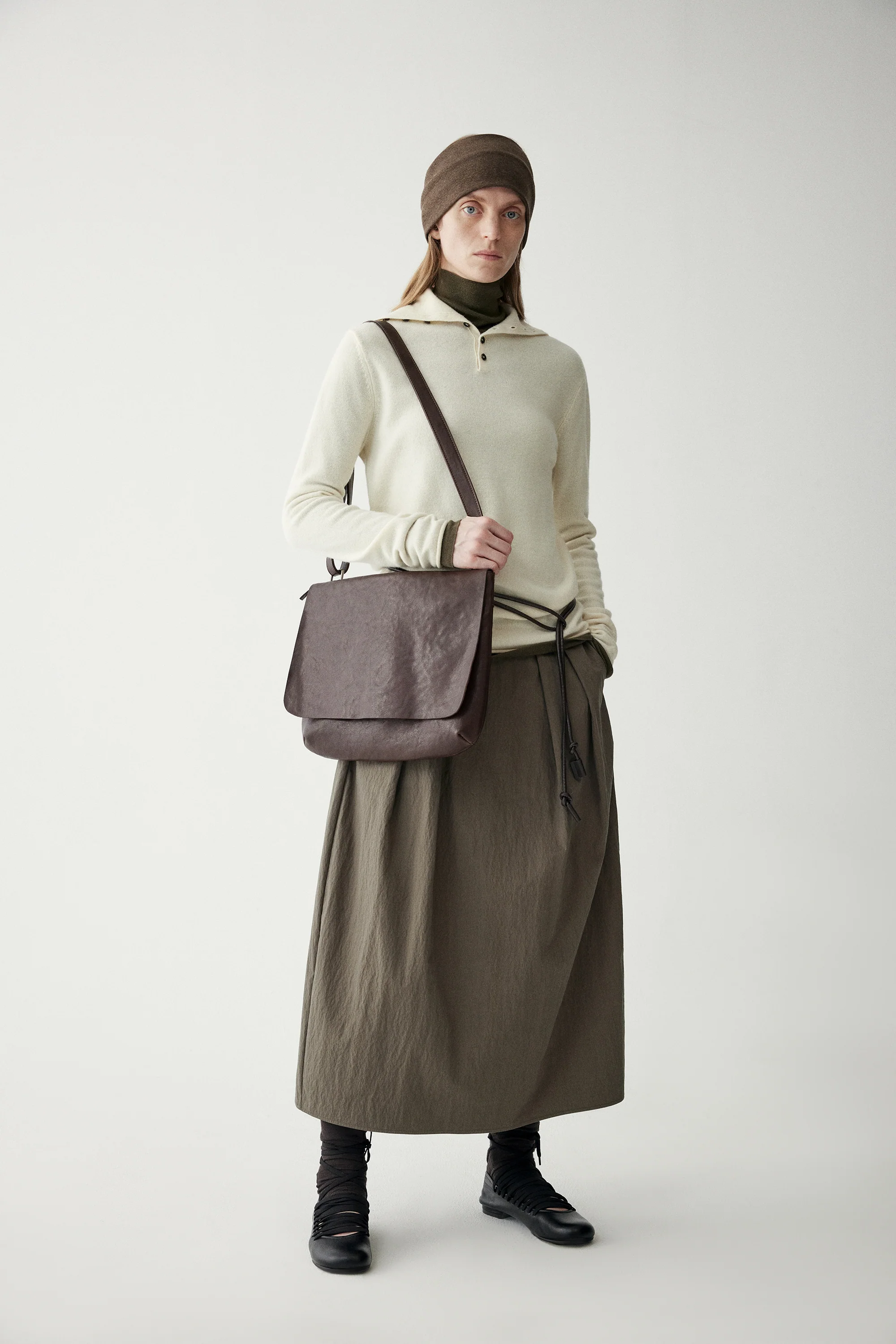 Soft Leather Bag - Image 10