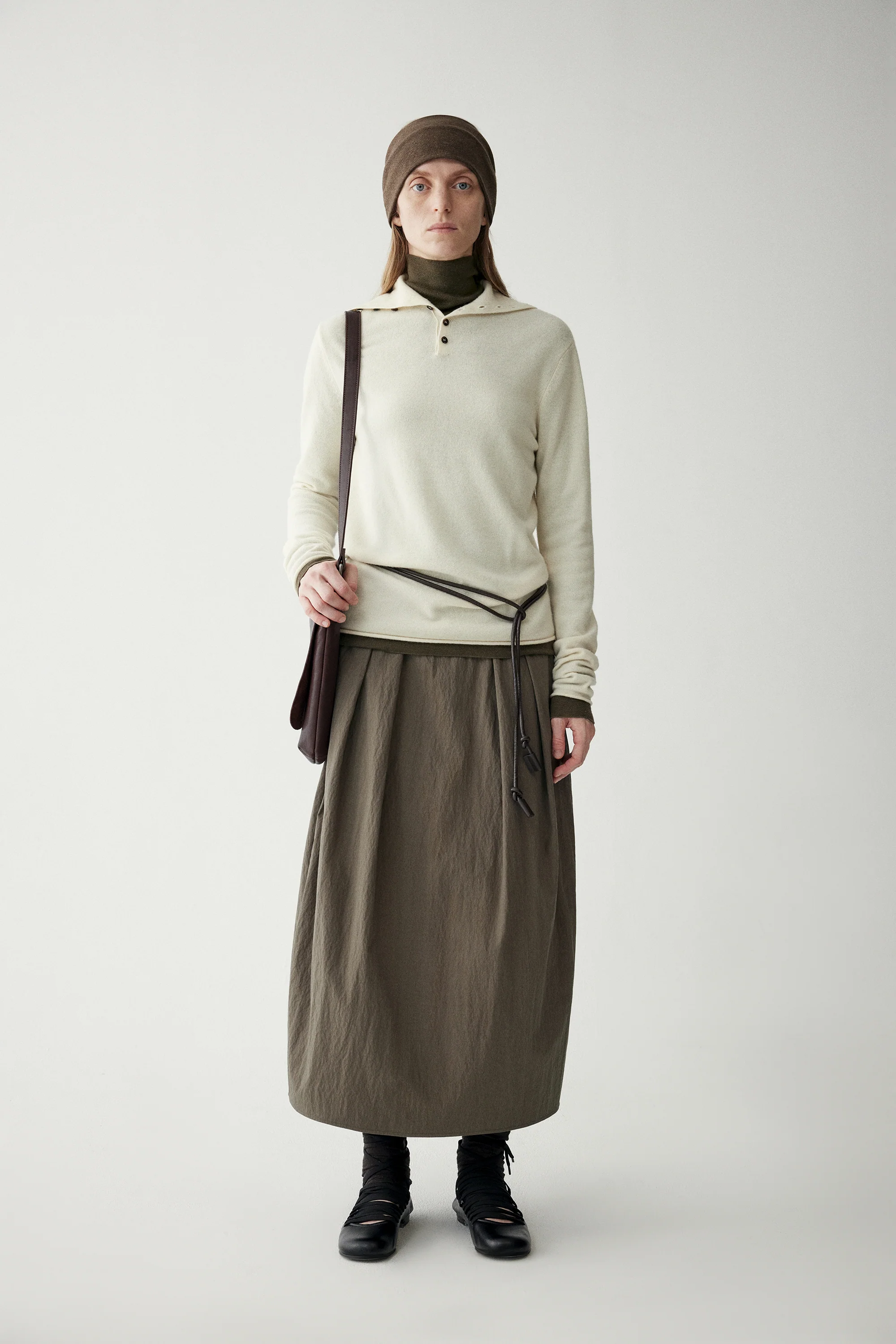 Soft Leather Bag - Image 11