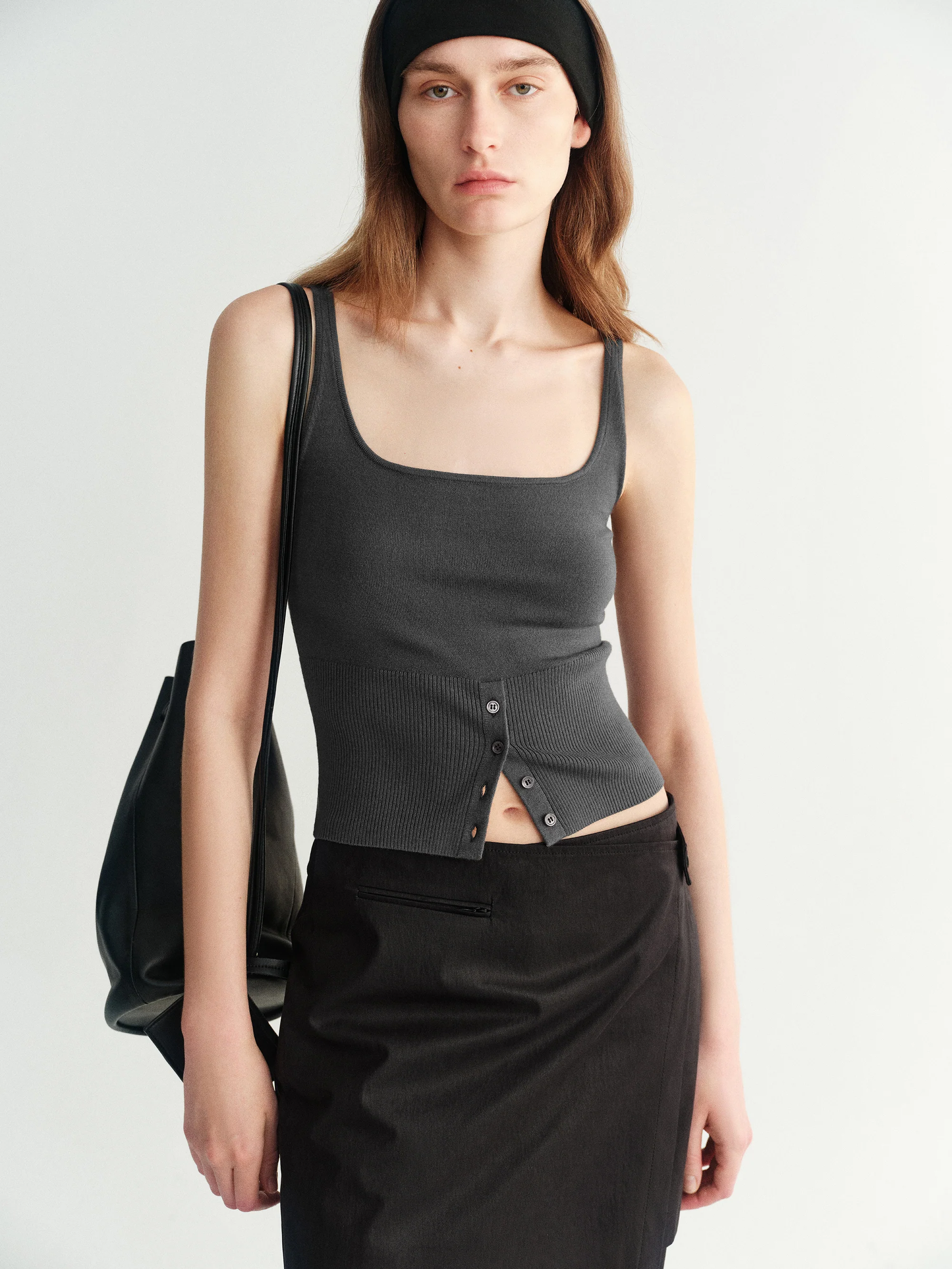 Square-neck Buttoned Tank Top - Image 11