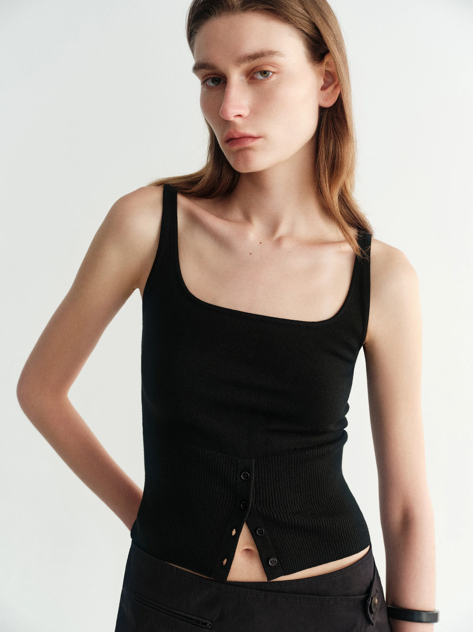 Square-neck Buttoned Tank Top - Image 12