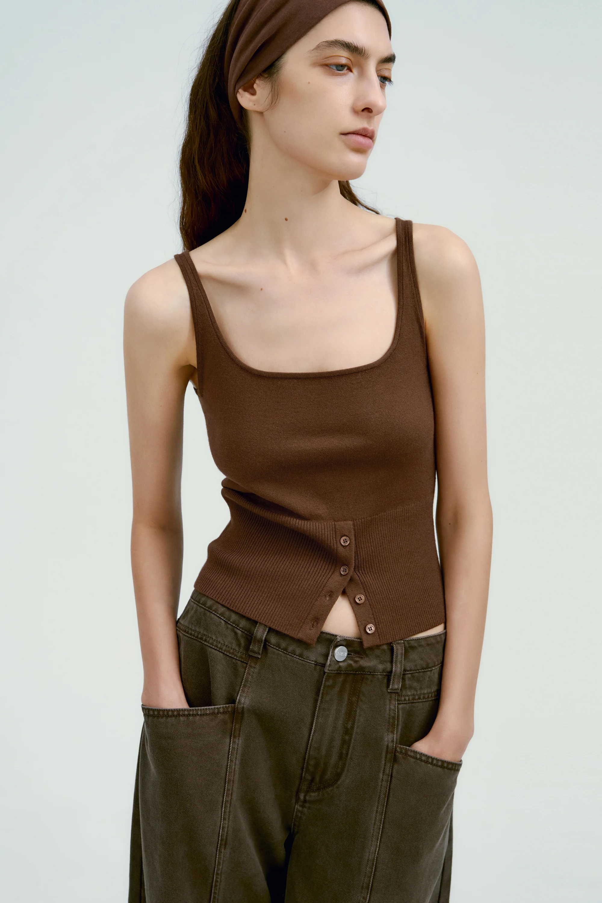Square-neck Buttoned Tank Top - Image 5