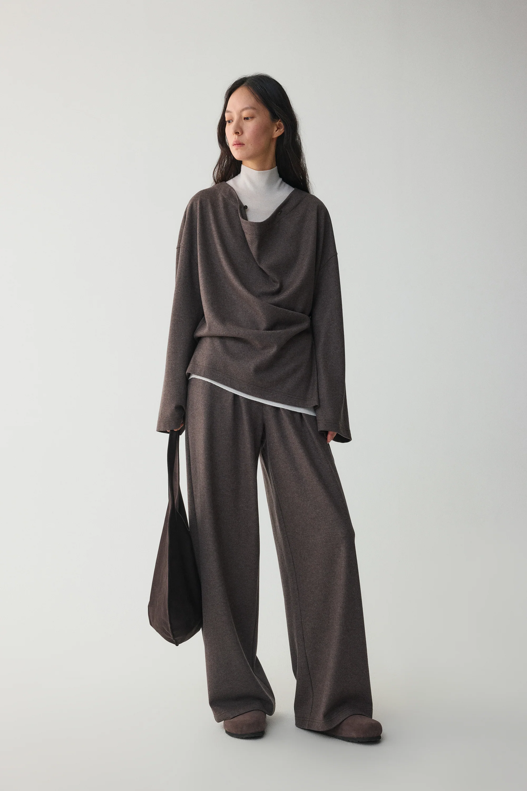 Straight-Leg Pants in Australia Merino Wool - Image 10