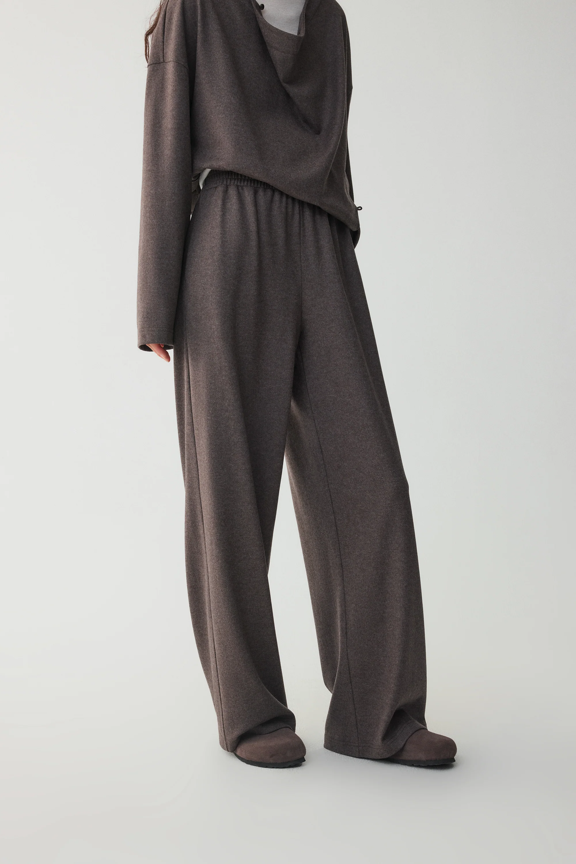 Straight-Leg Pants in Australia Merino Wool - Image 13