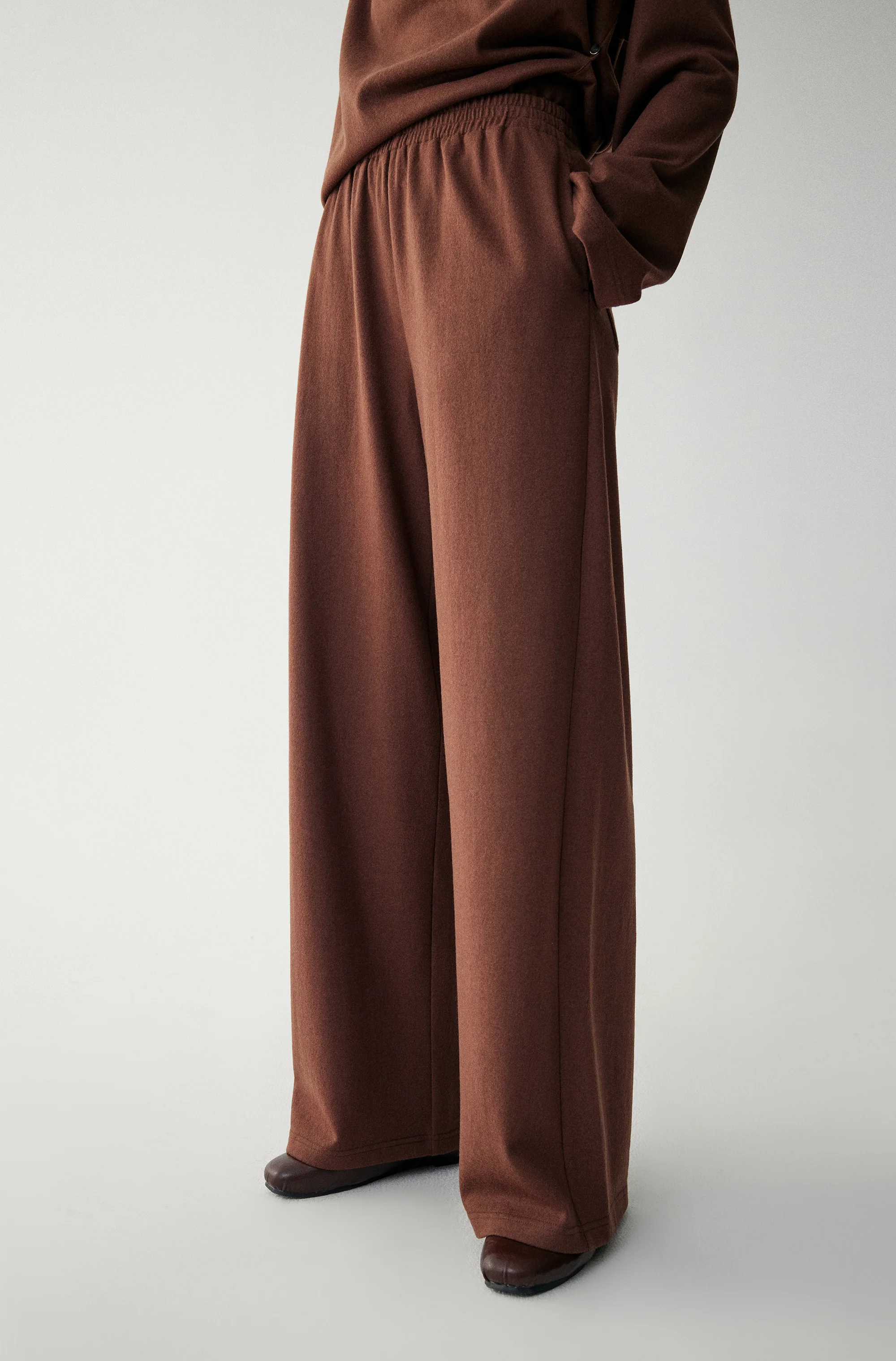 Straight-Leg Pants in Australia Merino Wool - Image 18
