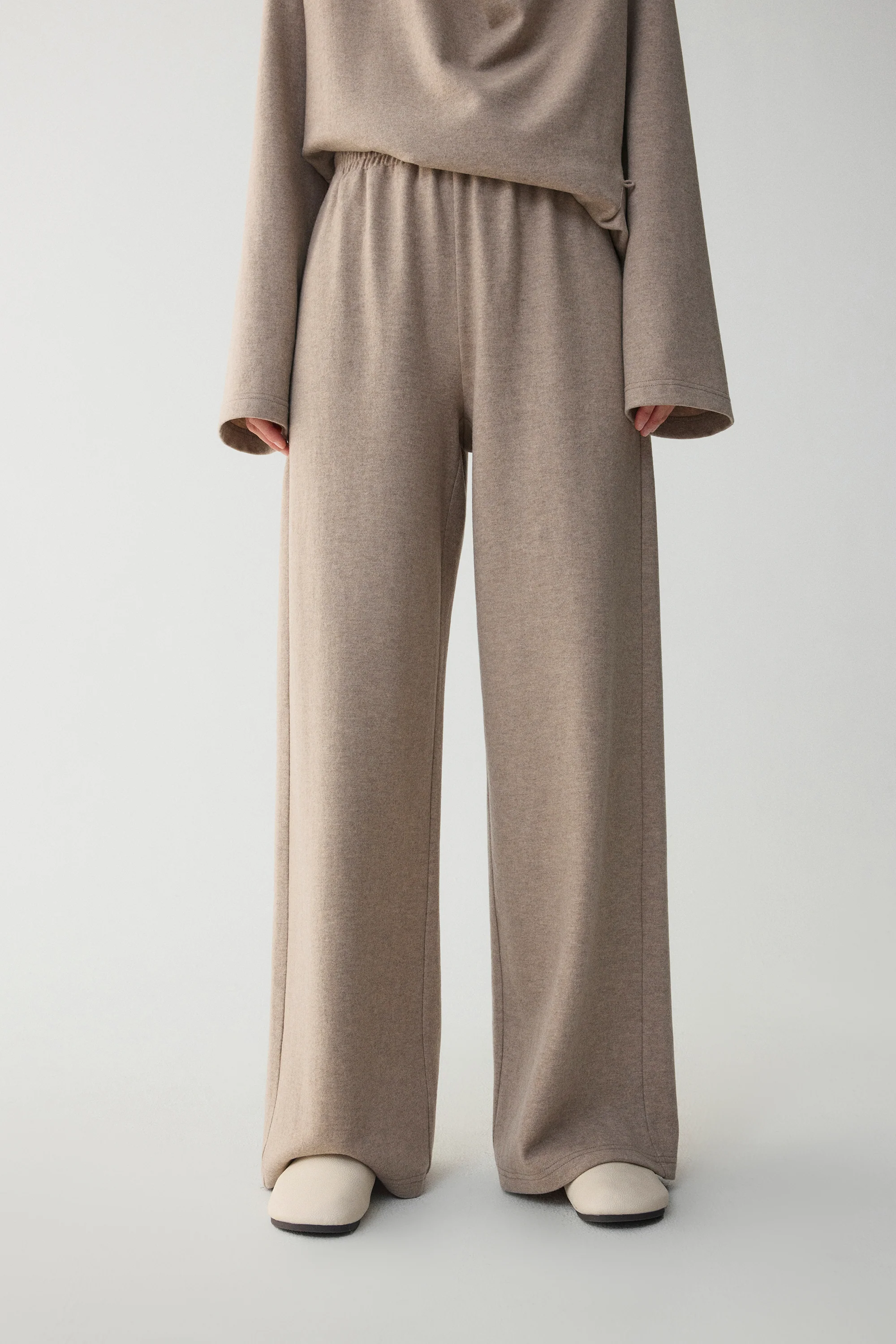 Straight-Leg Pants in Australia Merino Wool - Image 4