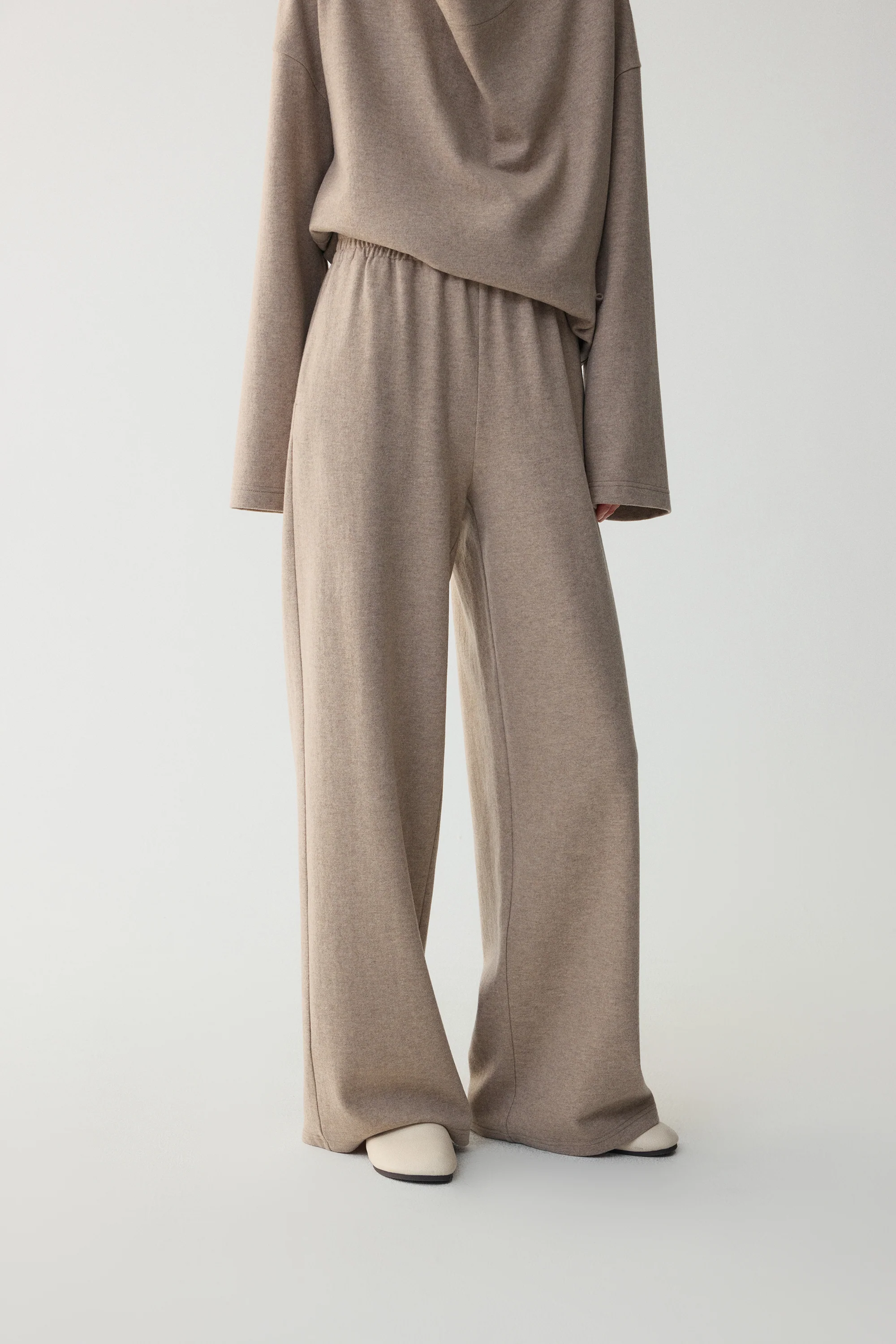 Straight-Leg Pants in Australia Merino Wool - Image 5