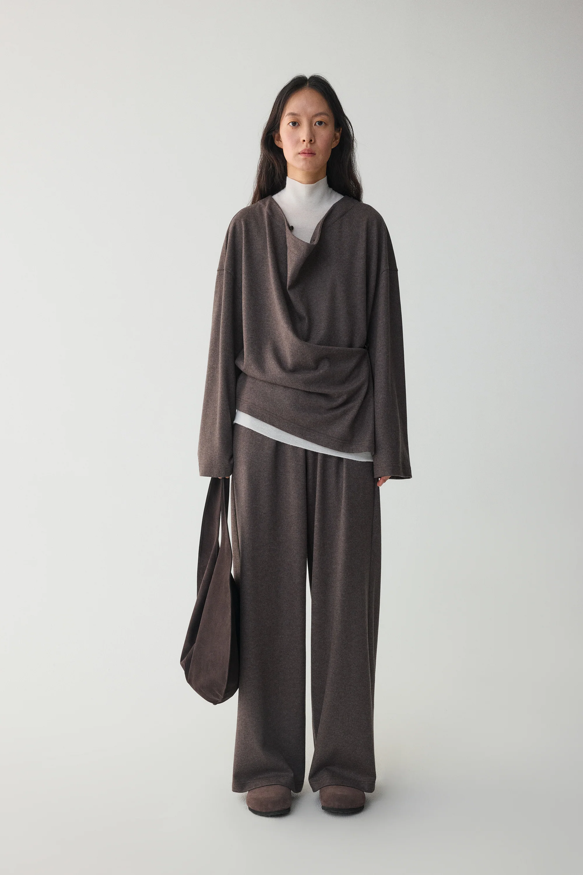 Straight-Leg Pants in Australia Merino Wool - Image 9