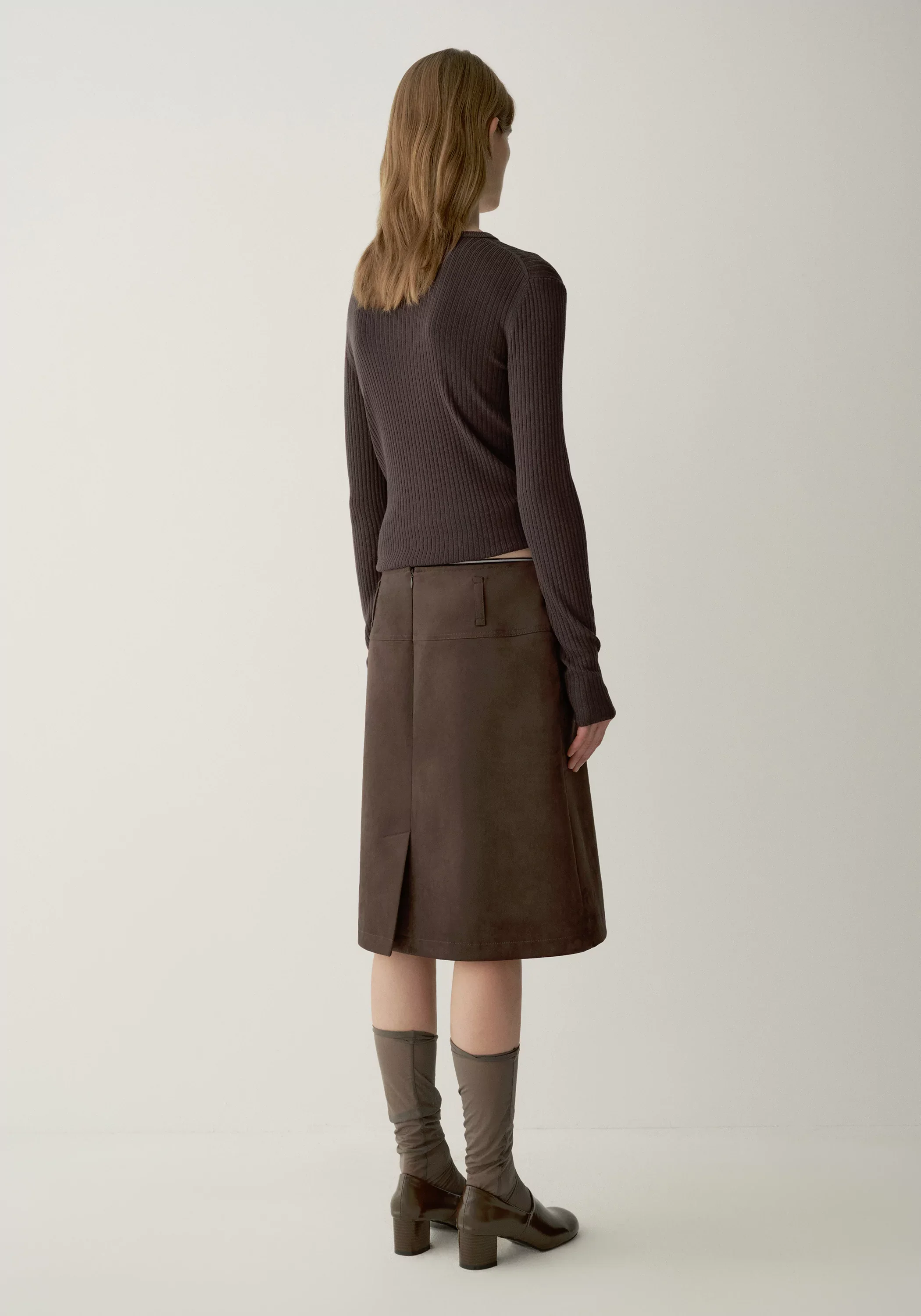 Suded-effect Straight Skirt - Image 13