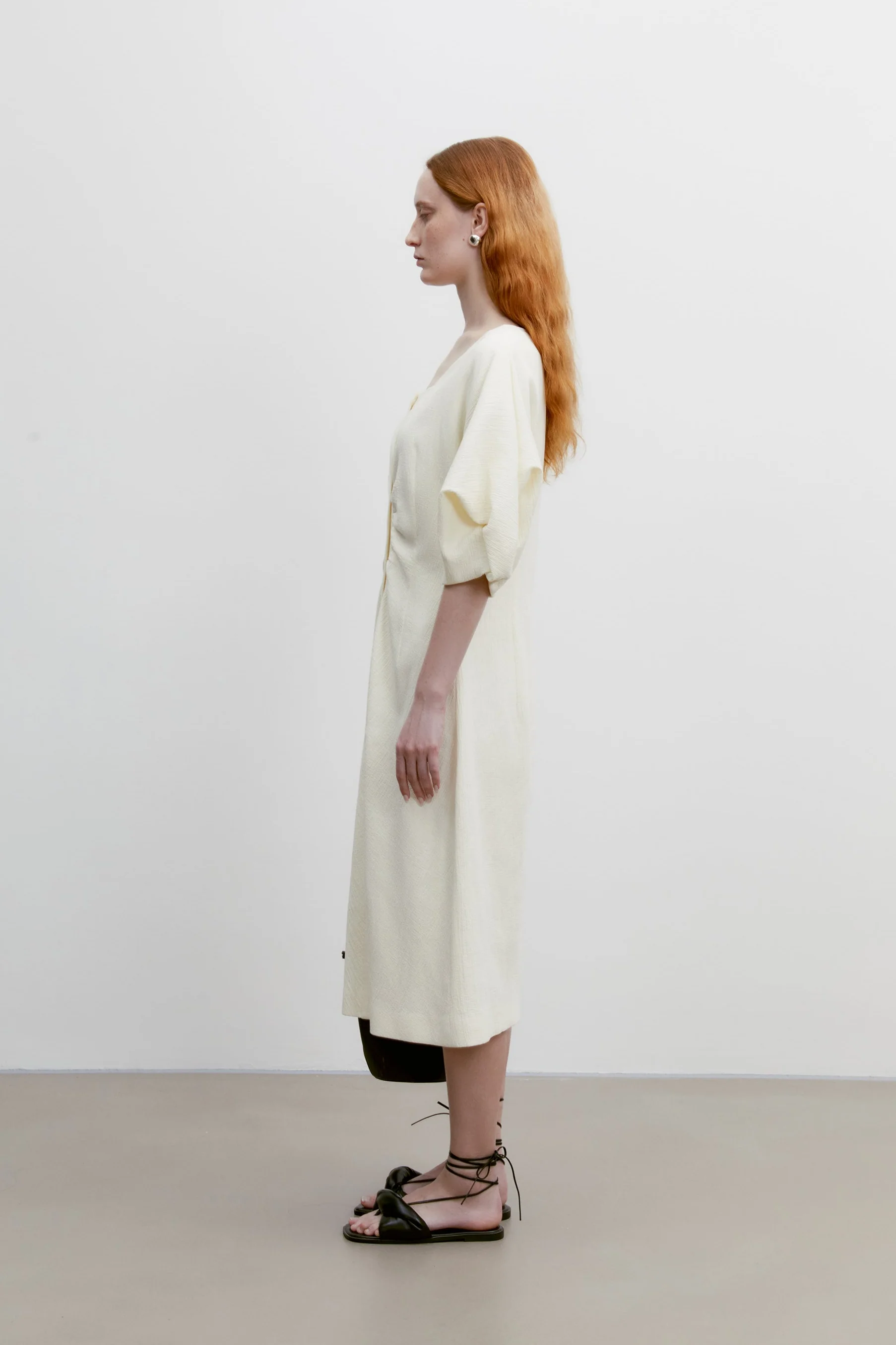 Textured Bubble-sleeve Dress - Image 10