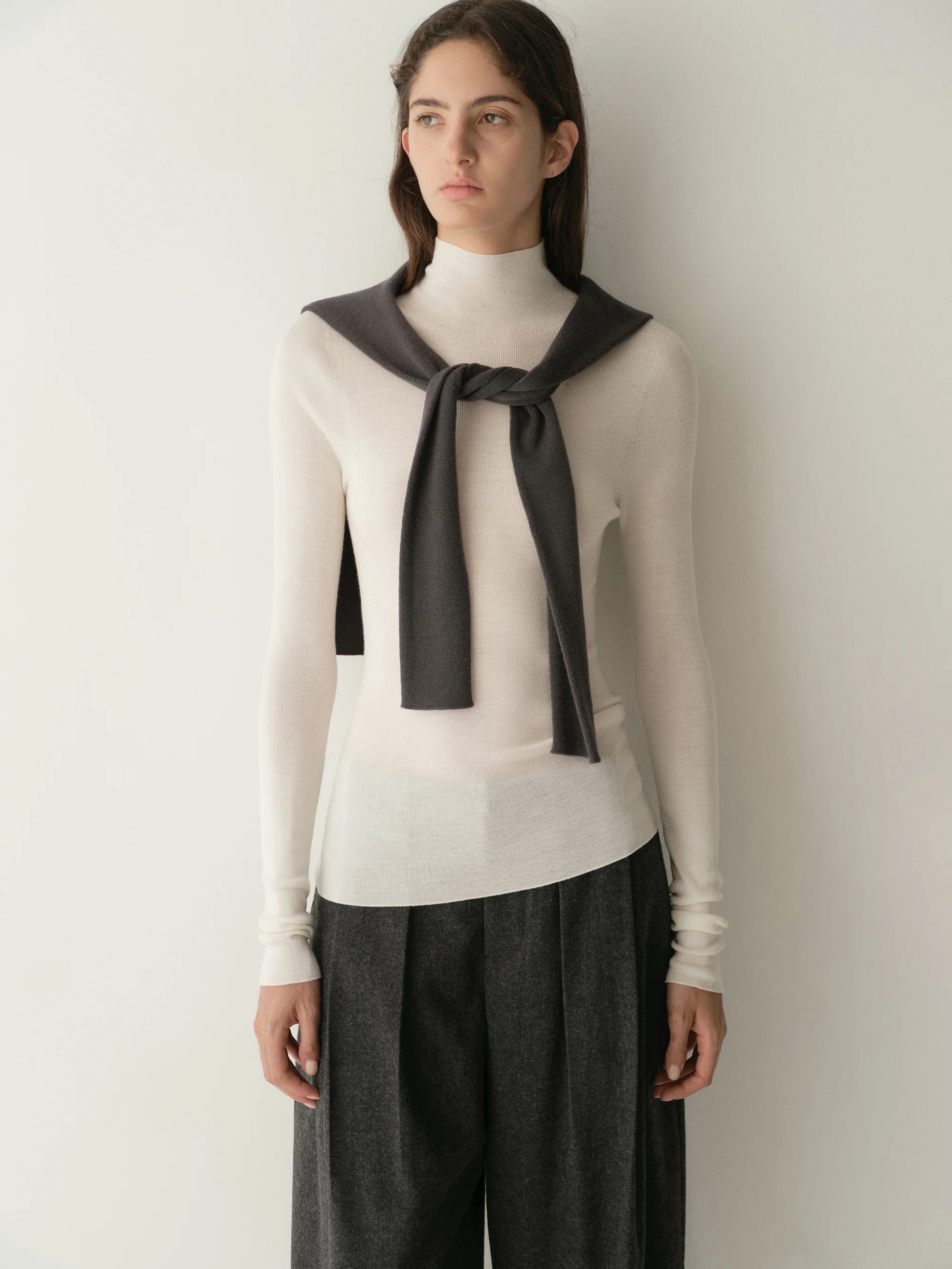 Merino Wool Seamless Knitted Top - Image 15