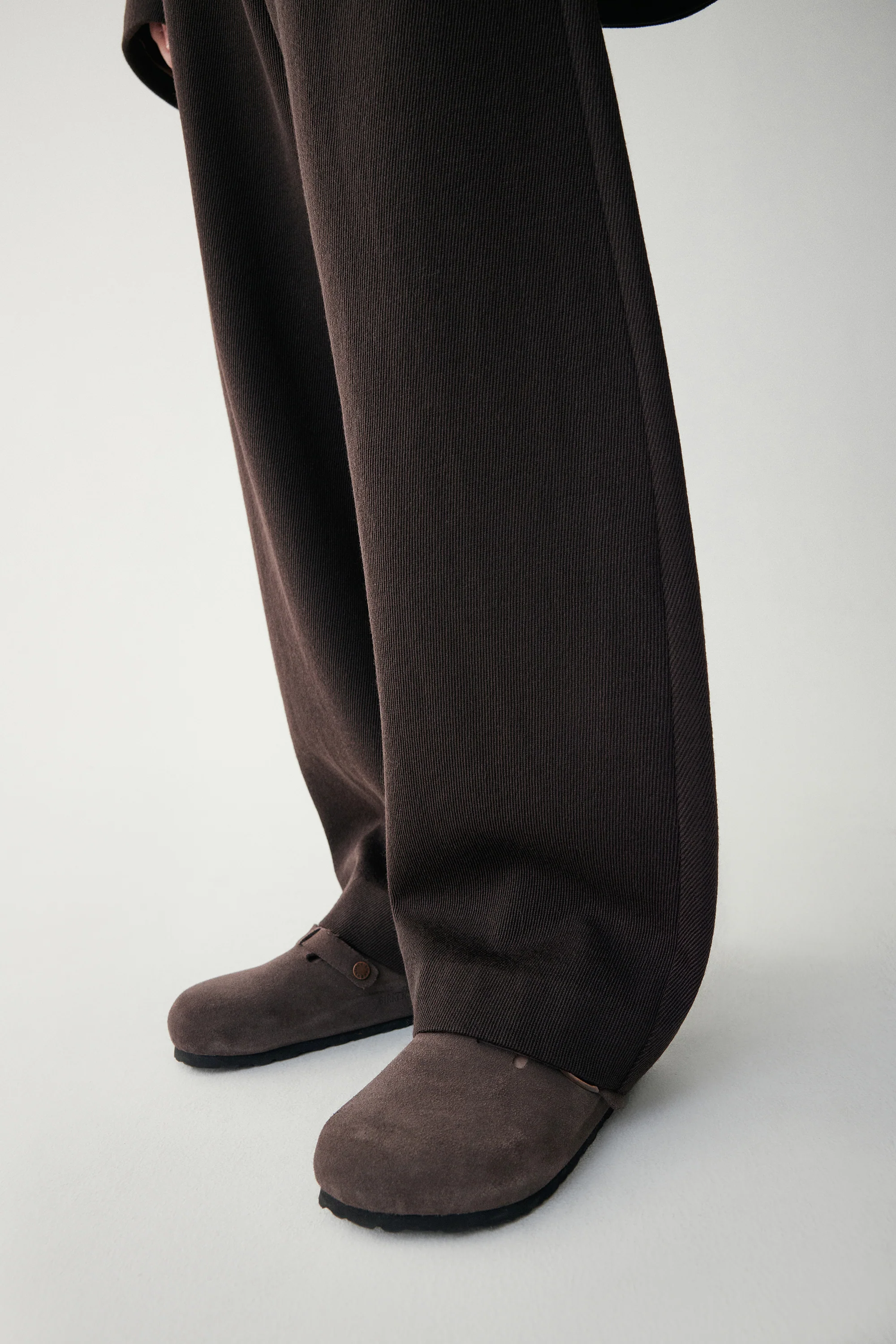 Twill Wool Barrel Pants - Image 10