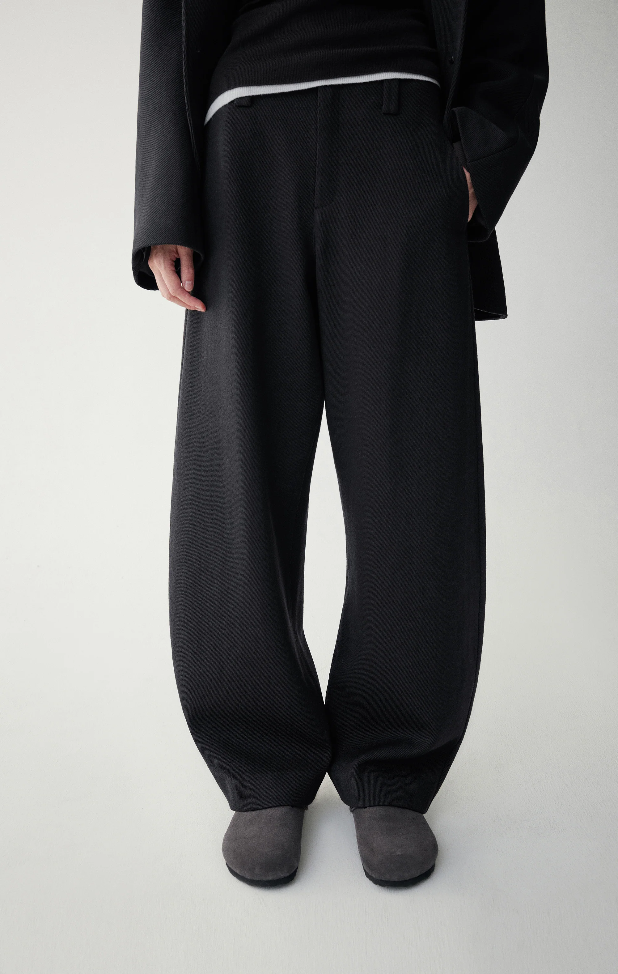 Twill Wool Barrel Pants - Image 13