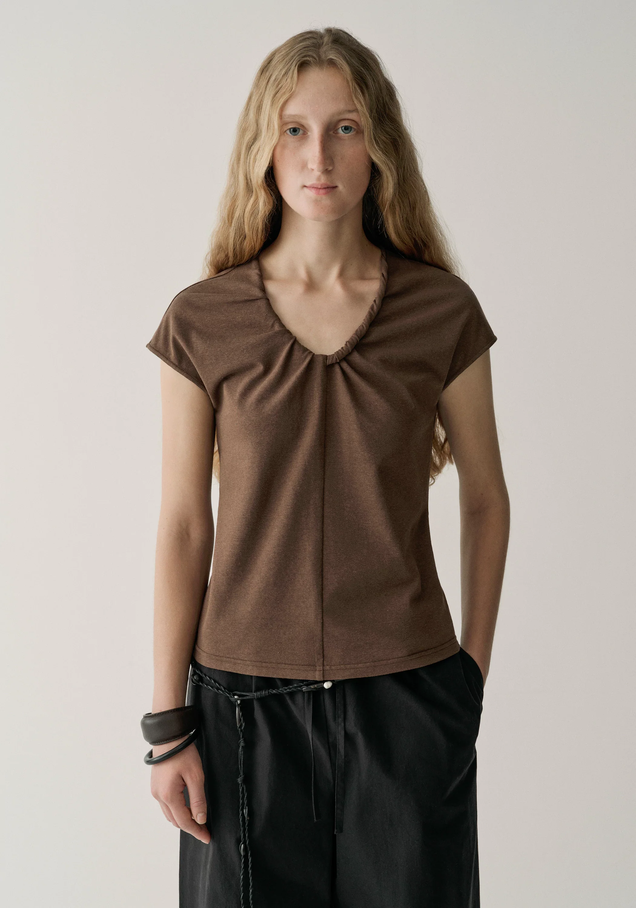 Twist-cord Cap-sleeve T-shirt