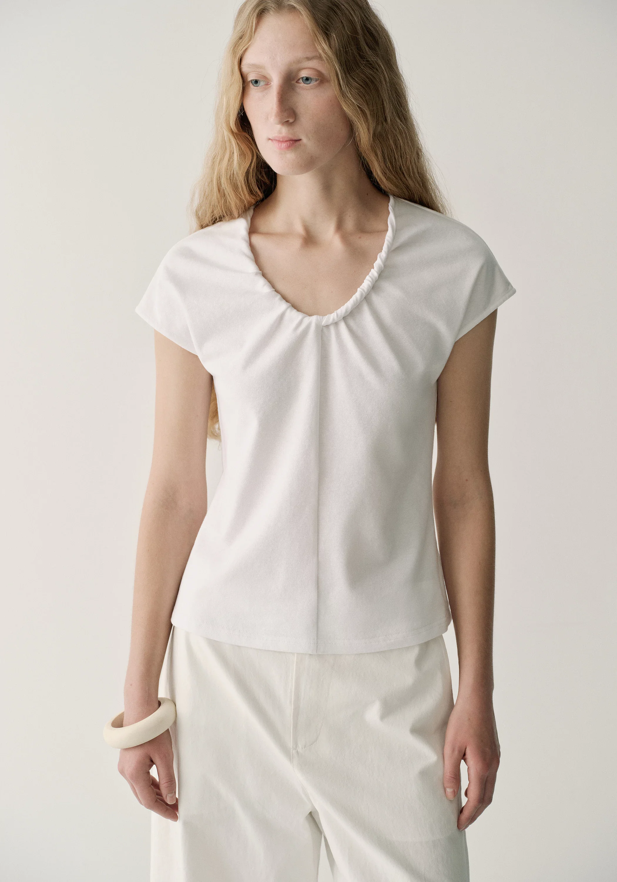 Twist-cord Cap-sleeve T-shirt - Image 15