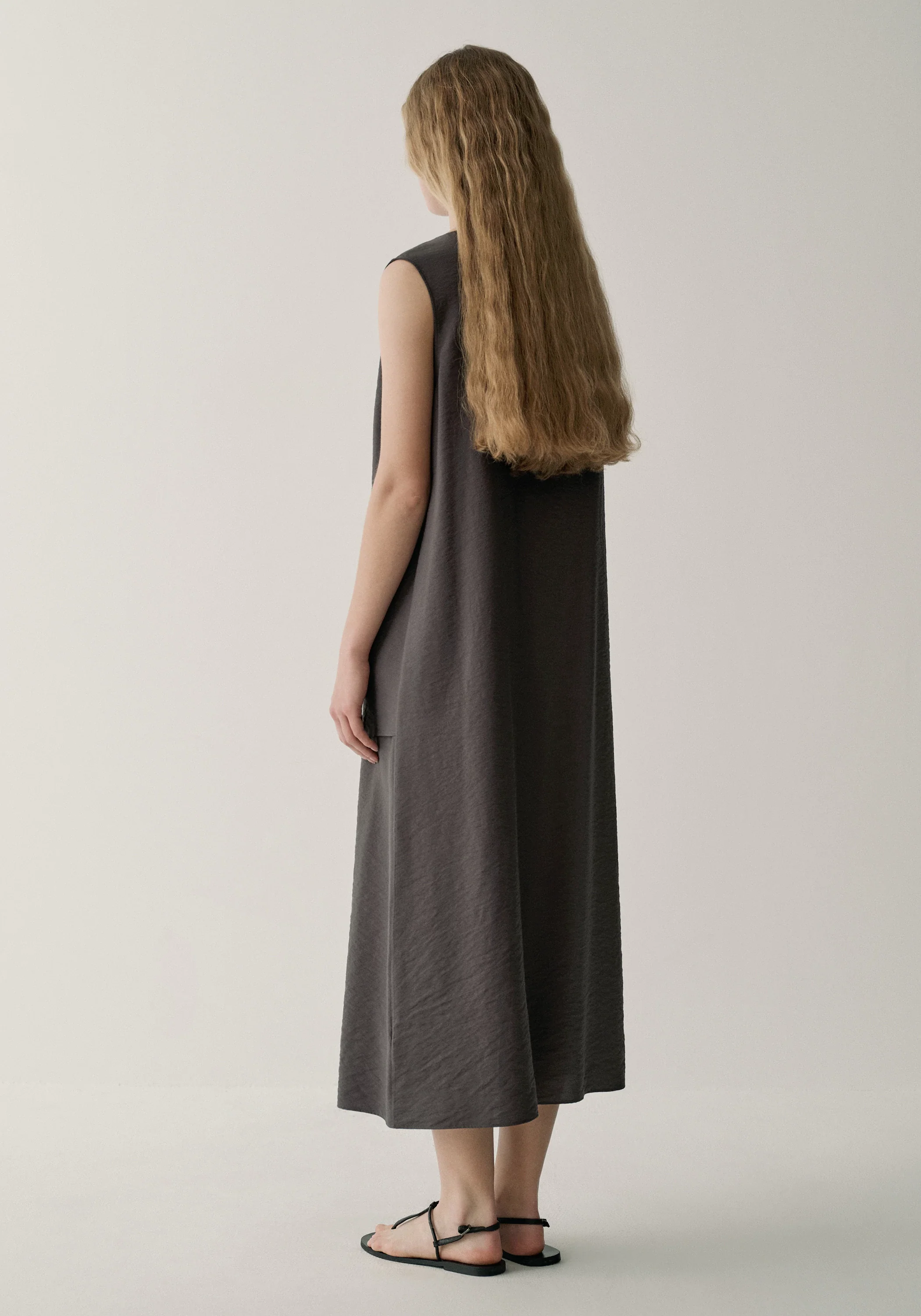 Twist-knot Layered Dress - Image 4