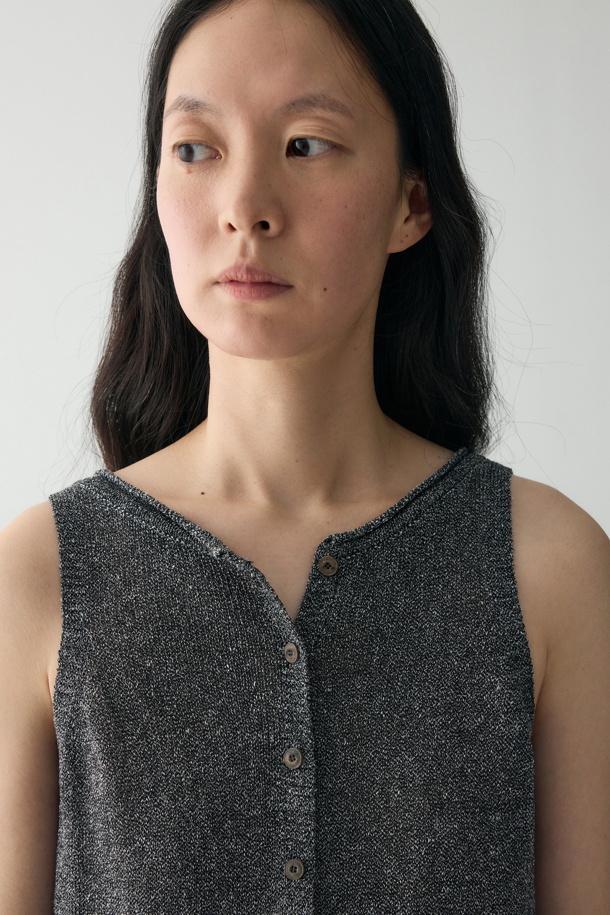 Two-way Linen Knitted Vest - Image 11