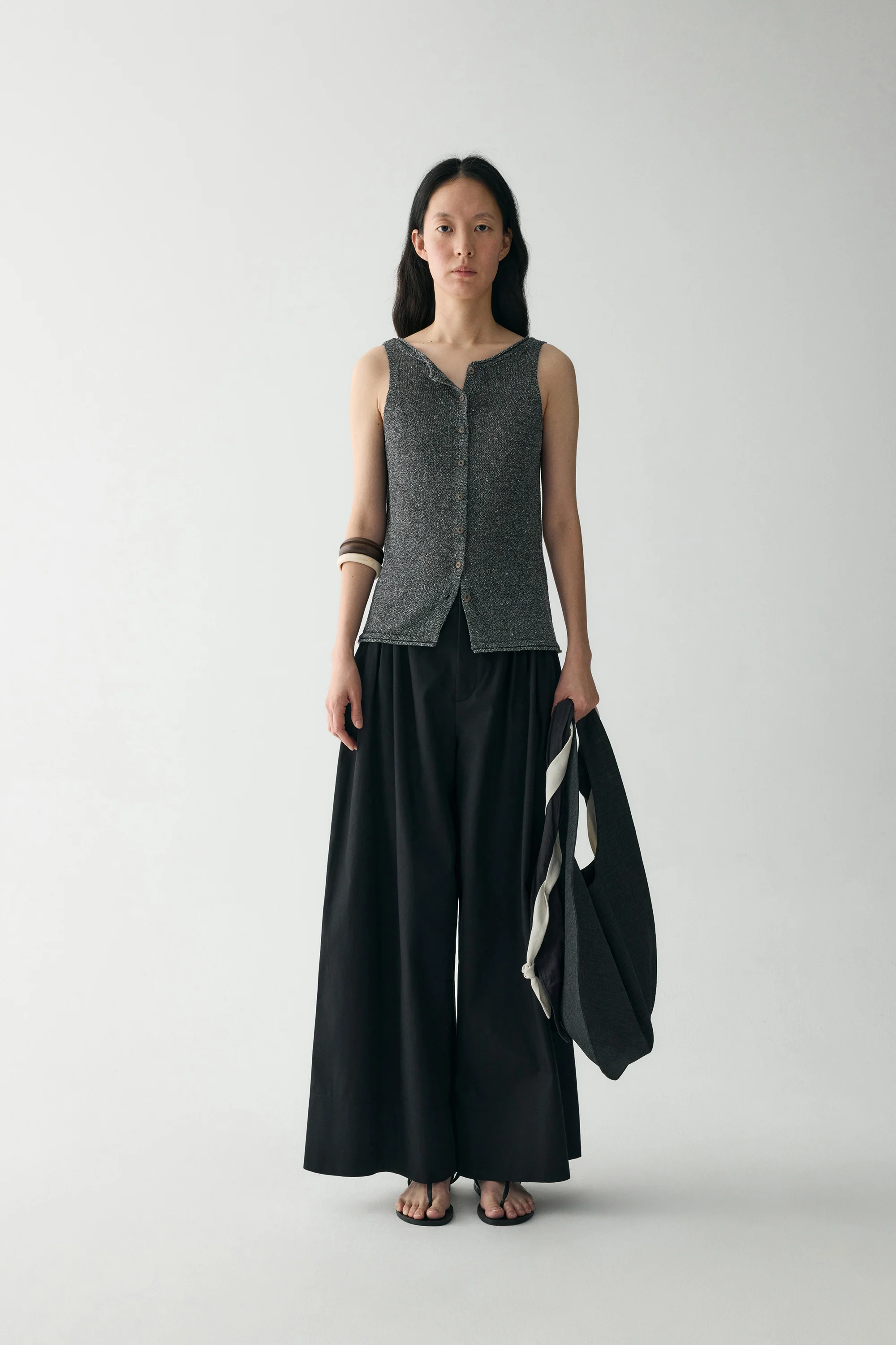 Two-way Linen Knitted Vest - Image 4