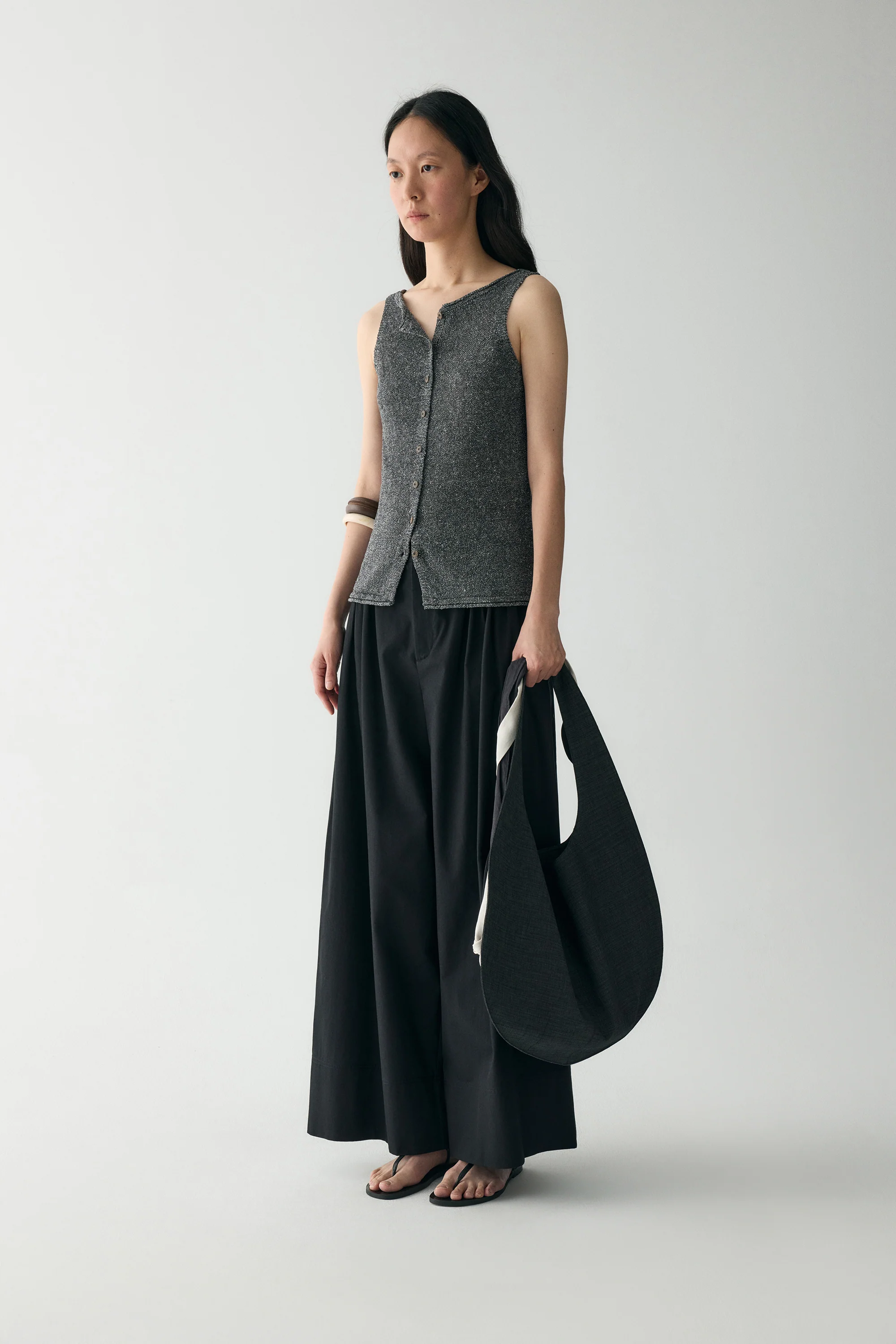 Two-way Linen Knitted Vest - Image 6