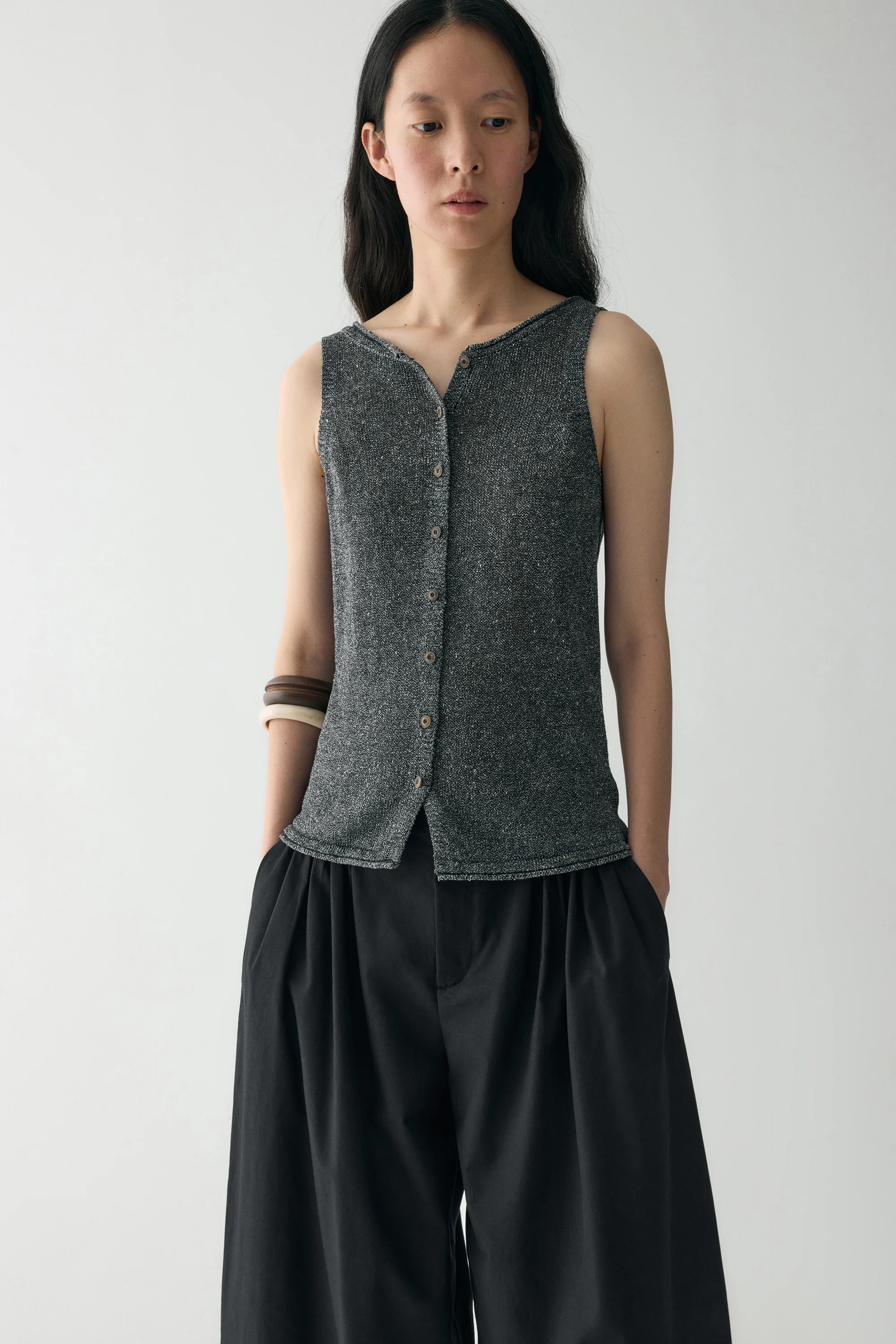 Two-way Linen Knitted Vest - Image 7