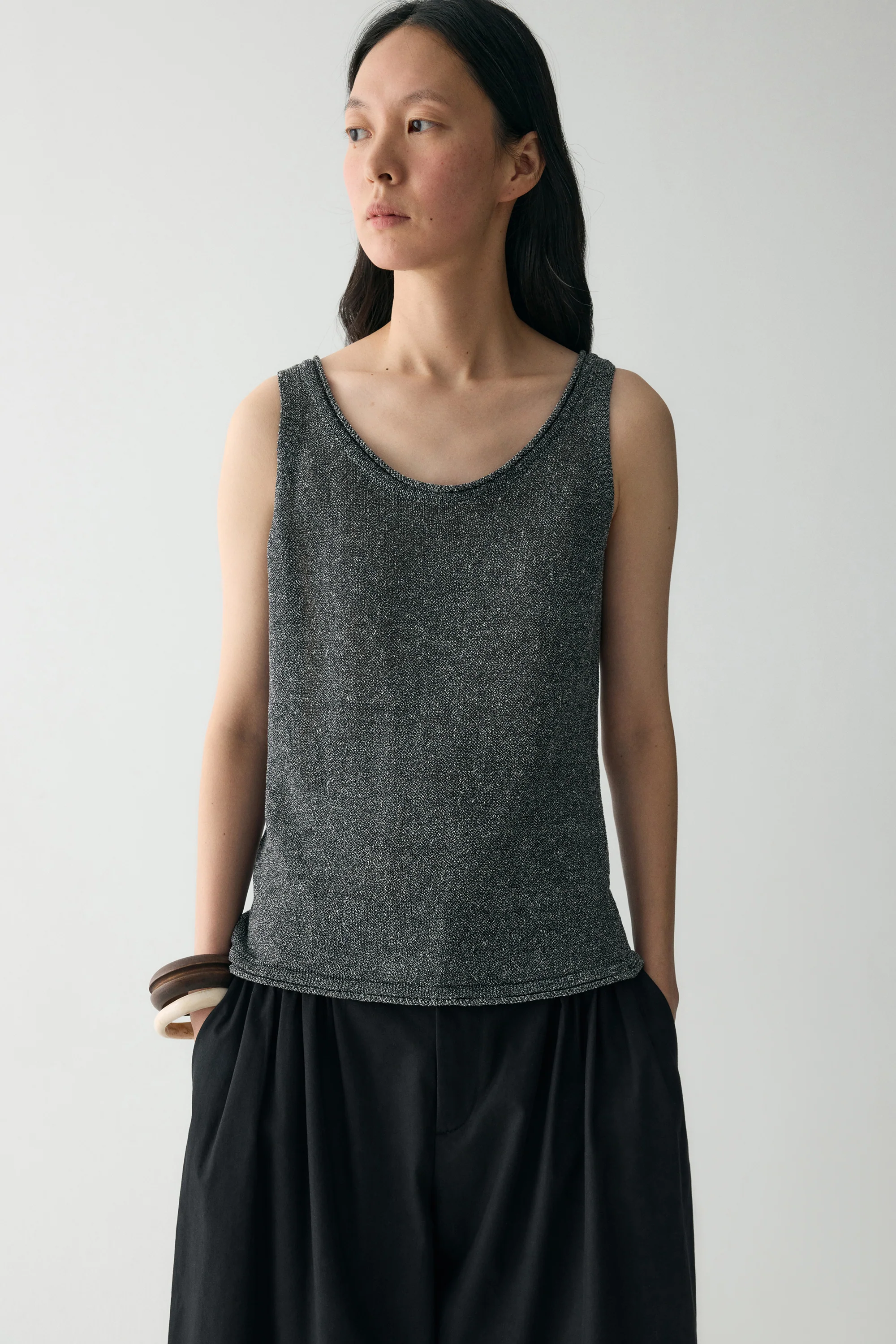 Two-way Linen Knitted Vest - Image 8
