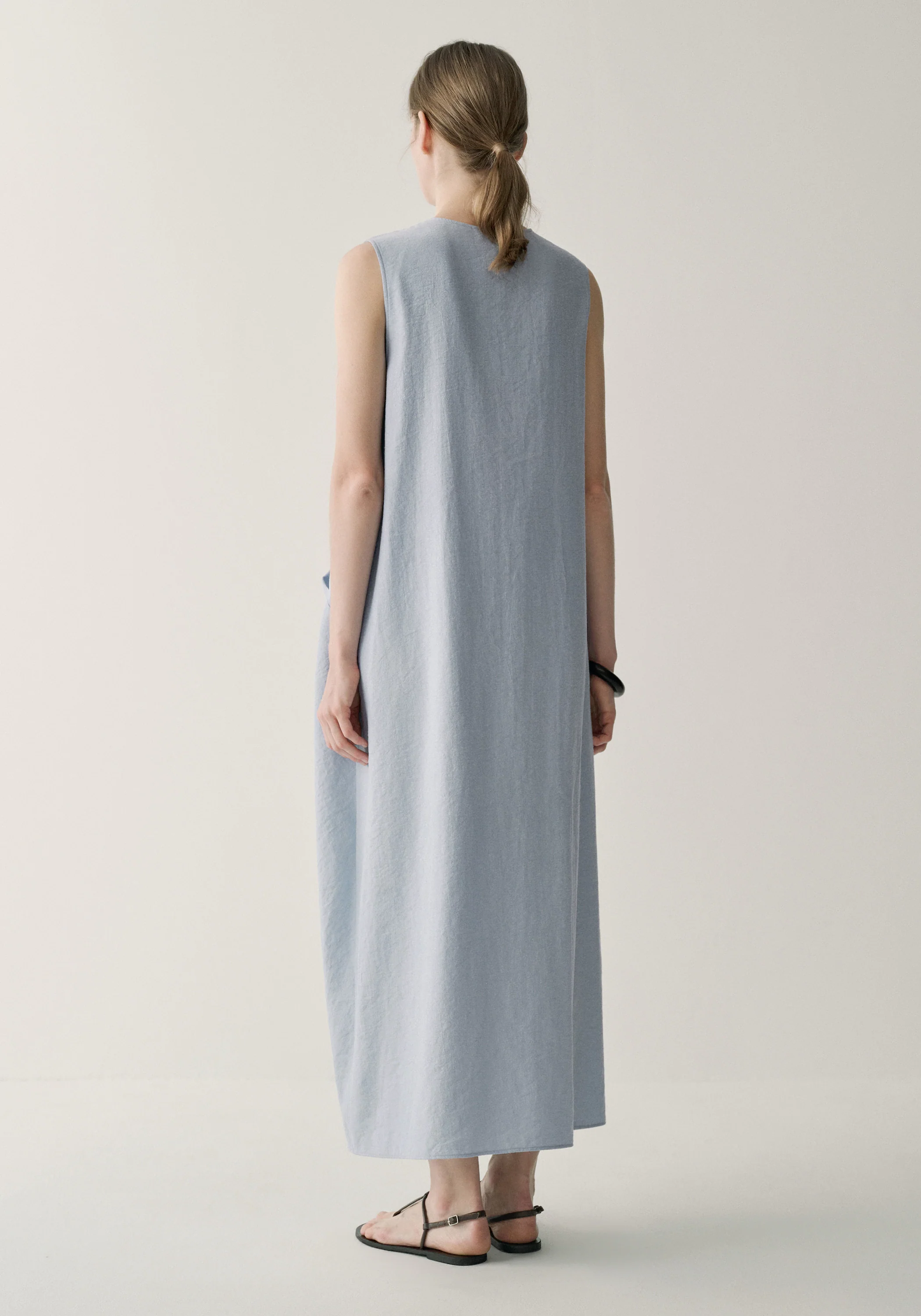 Two-way Twist Sleeveless Dress - Image 10