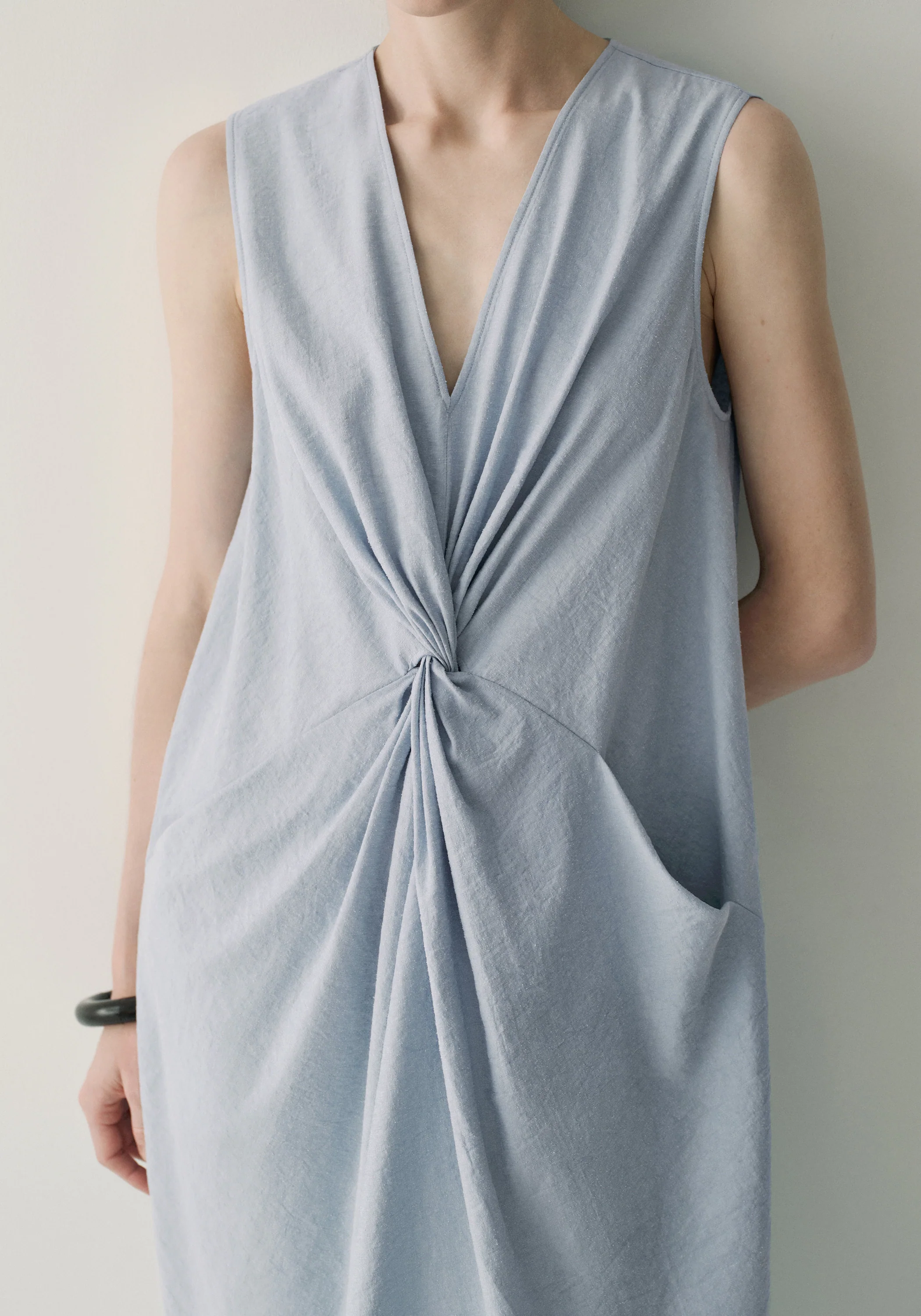 Two-way Twist Sleeveless Dress - Image 12