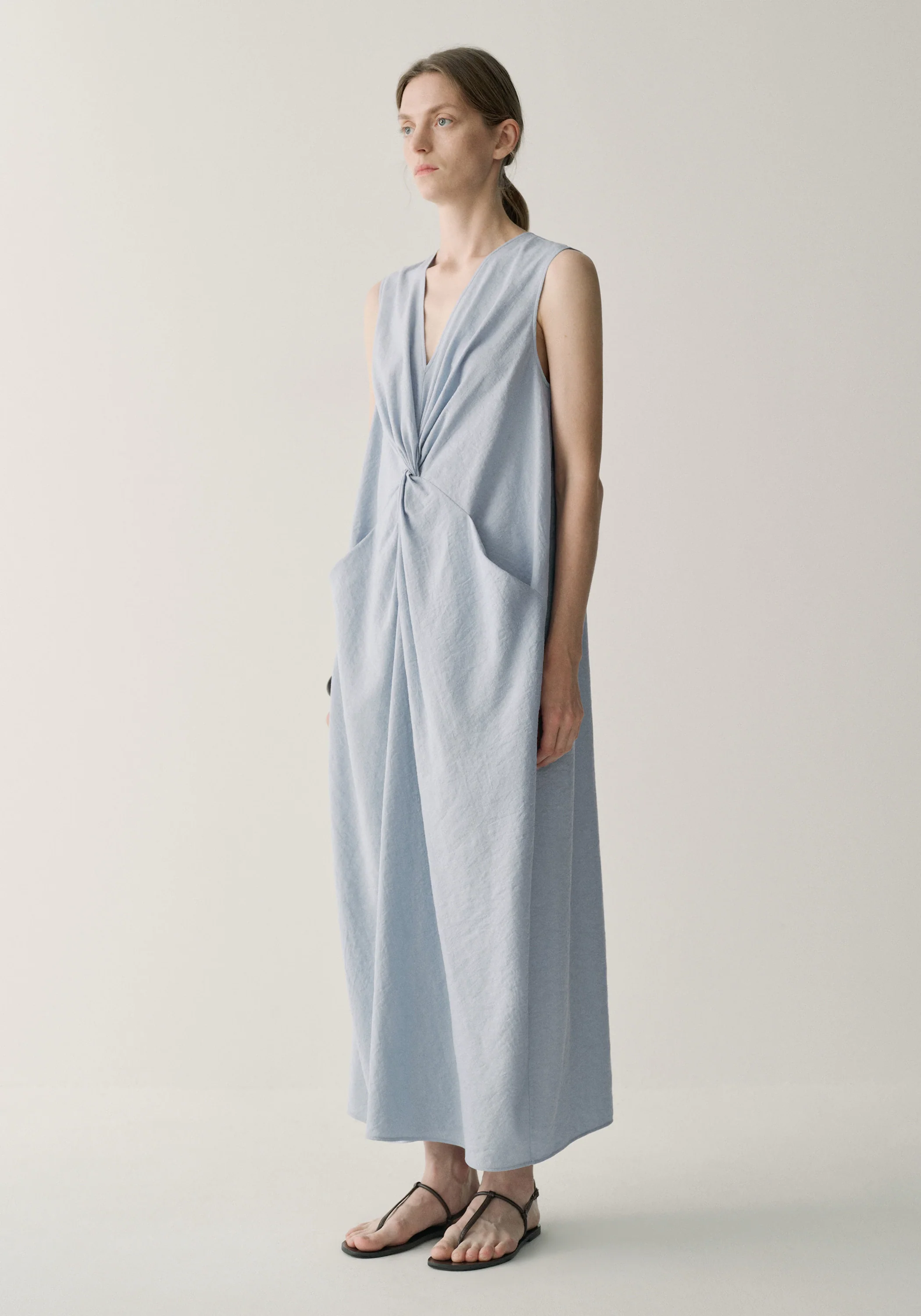 Two-way Twist Sleeveless Dress - Image 9