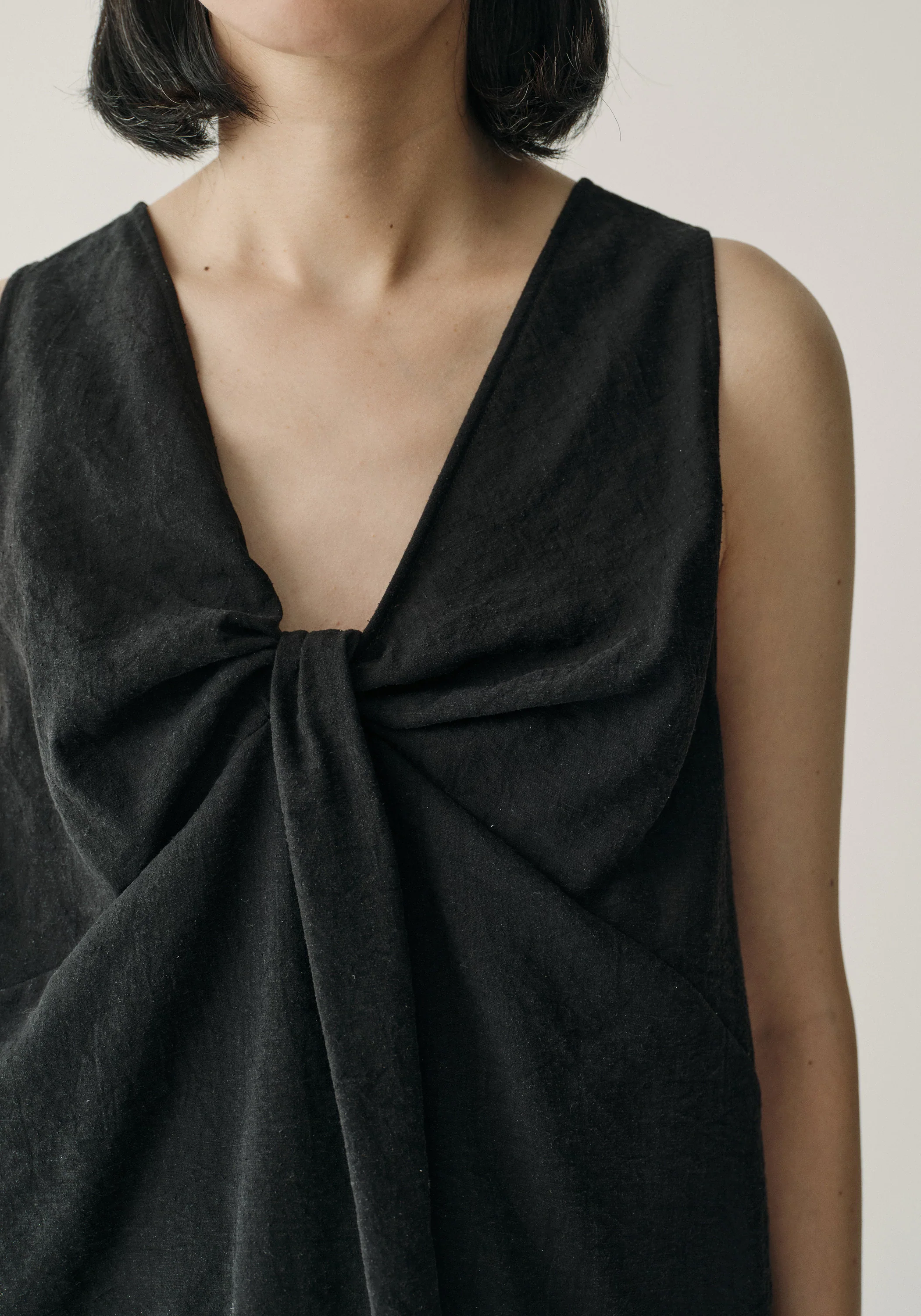 Two-way Twist Sleeveless Top - Image 20