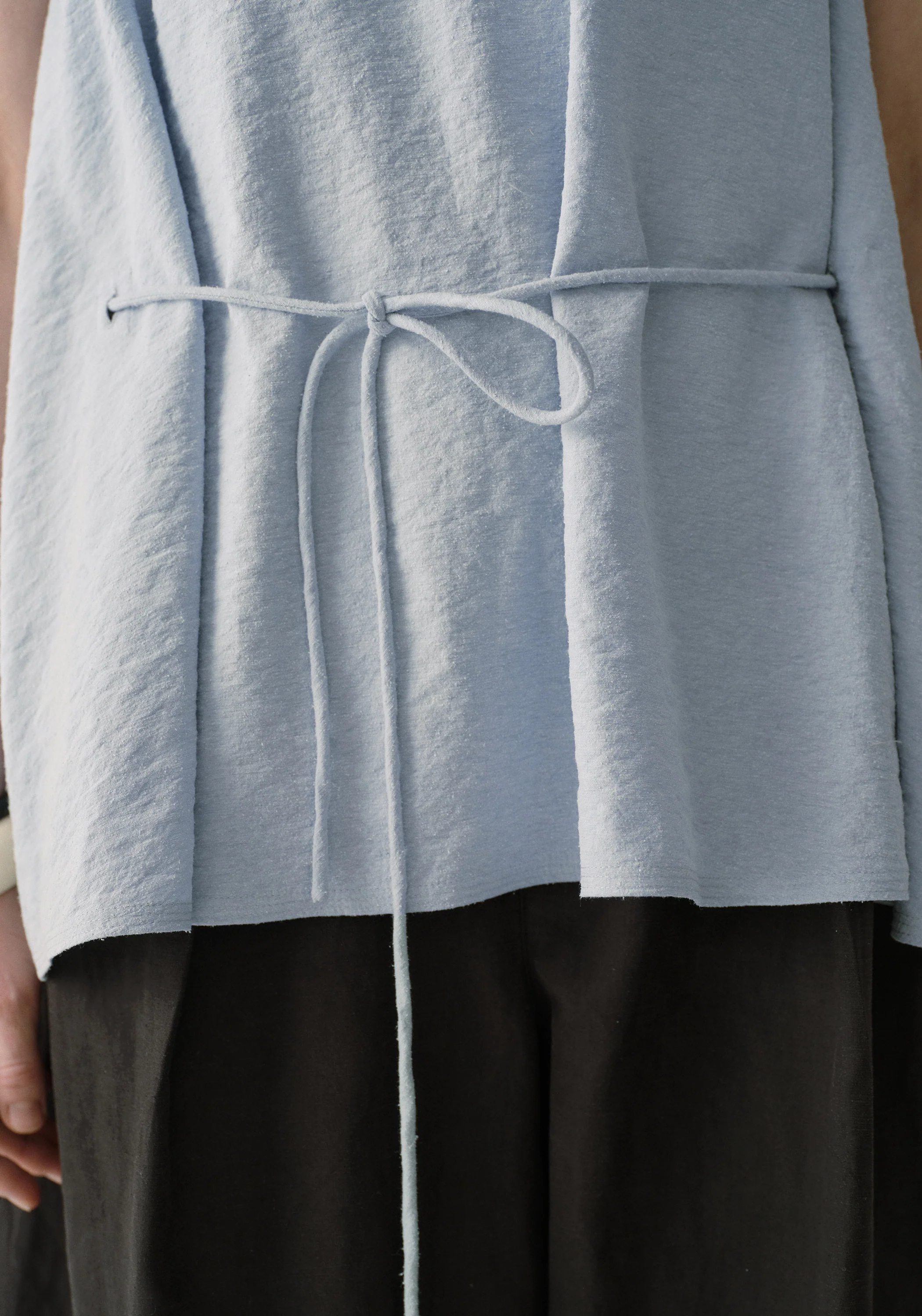 Two-way Twist Sleeveless Top - Image 29