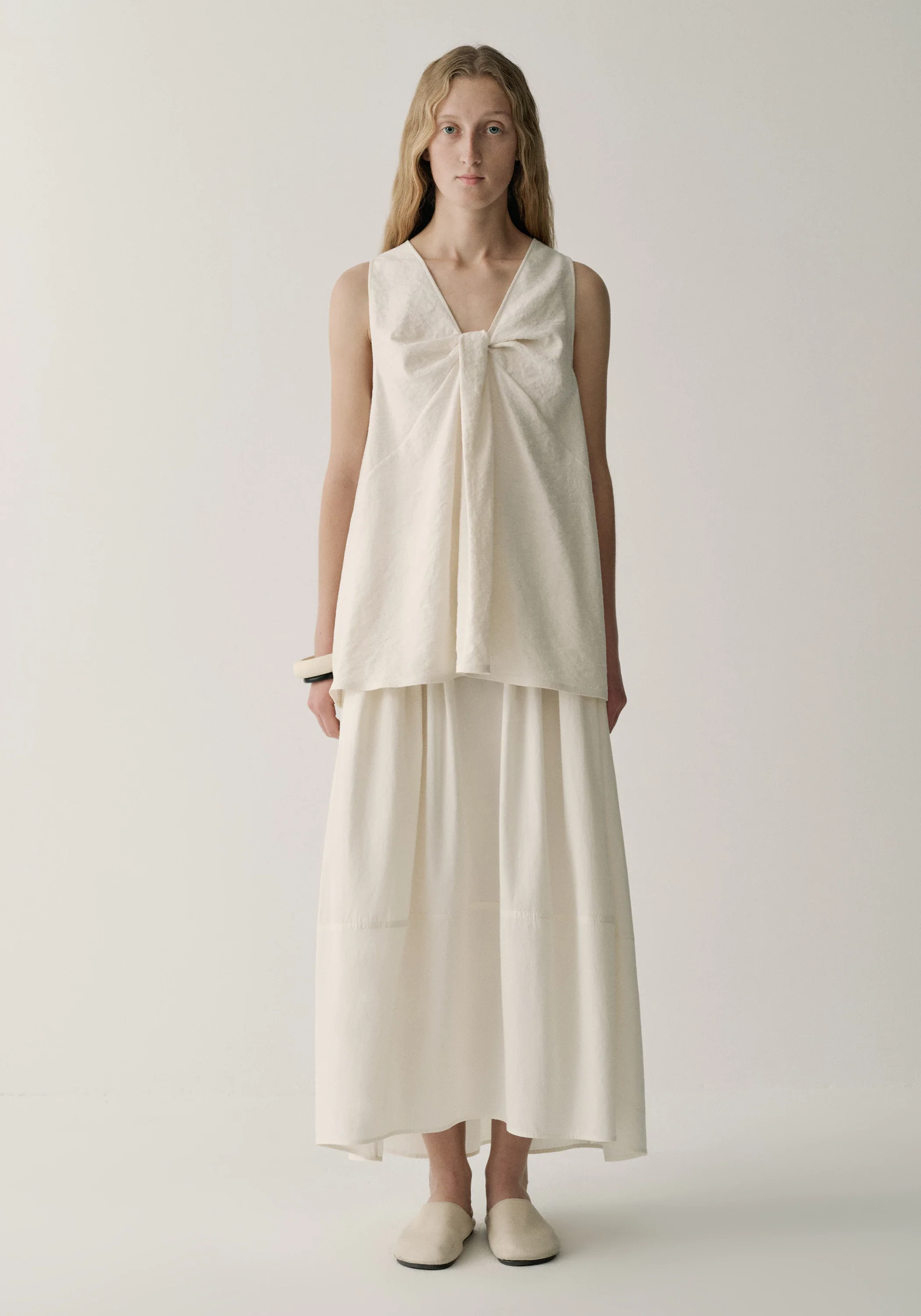 Two-way Twist Sleeveless Top - Image 3