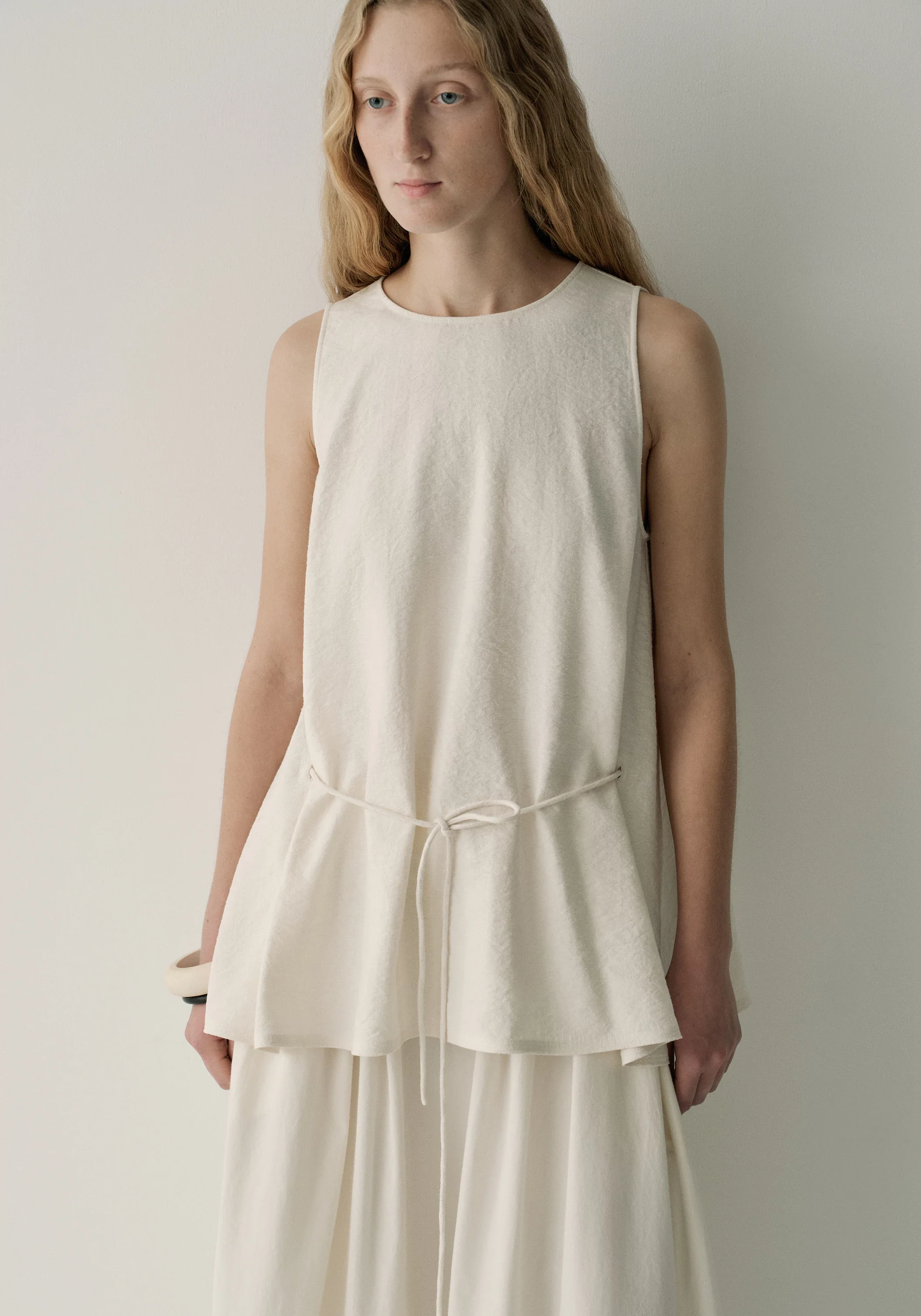 Two-way Twist Sleeveless Top - Image 8