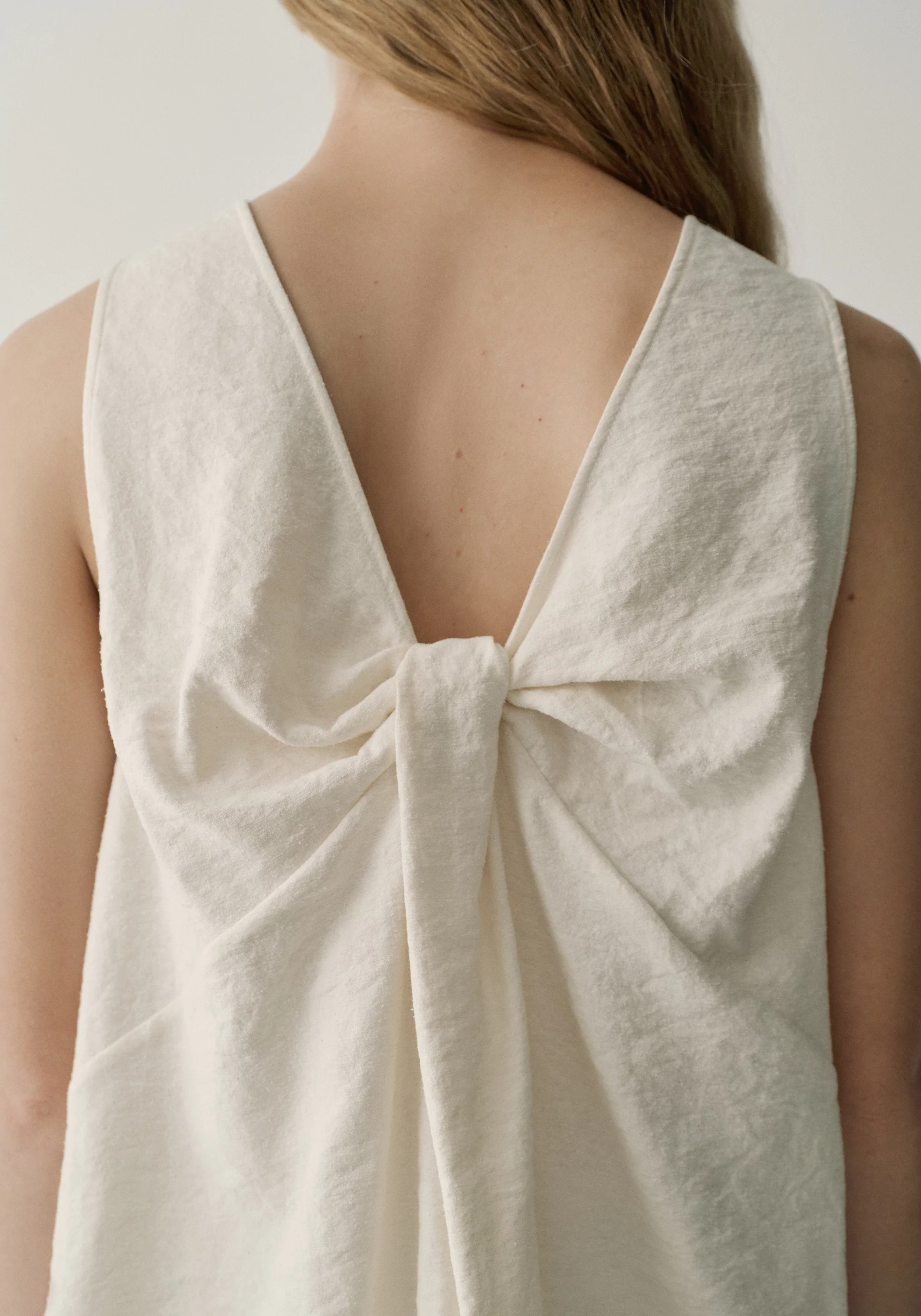 Two-way Twist Sleeveless Top - Image 9