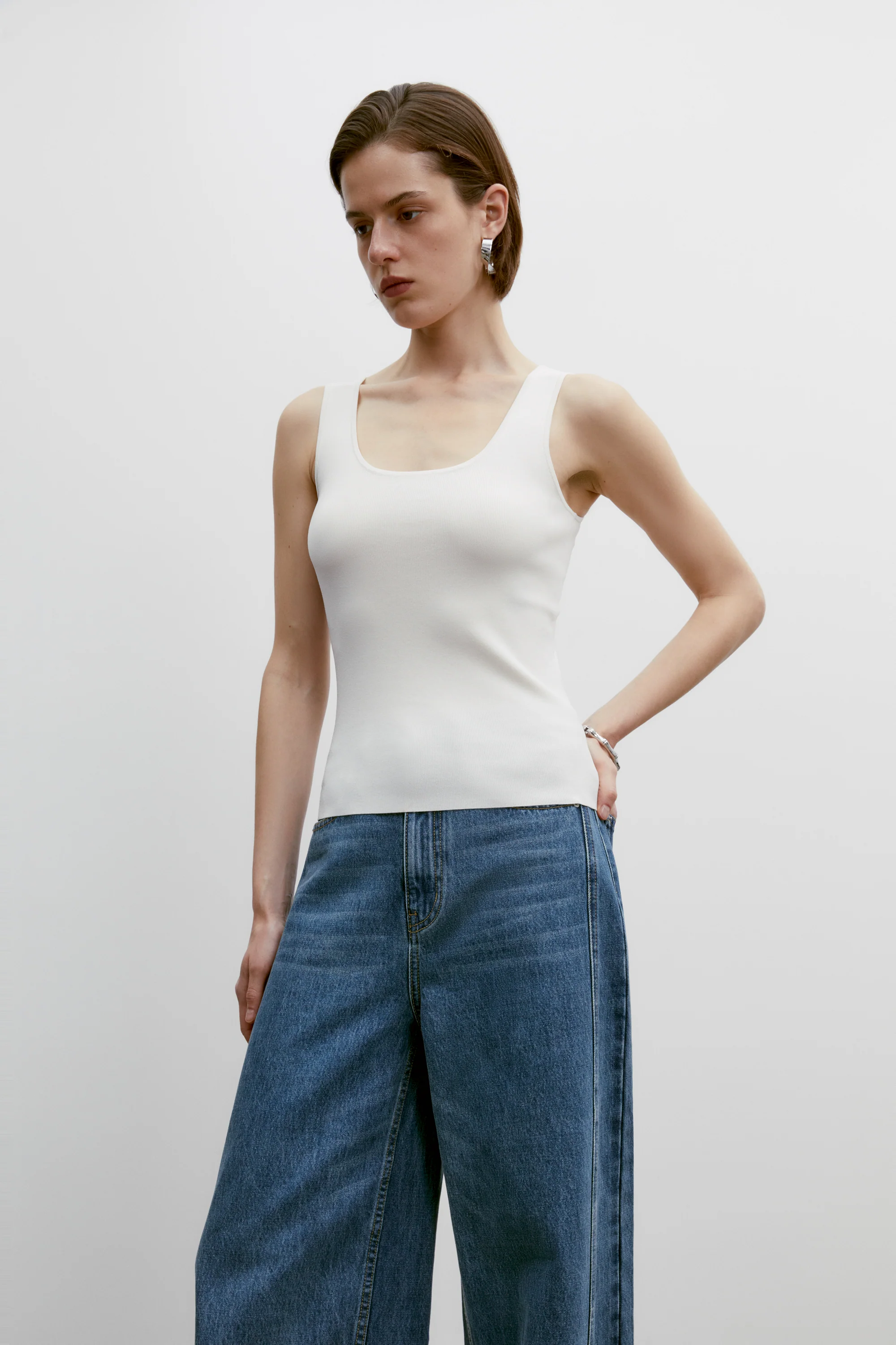 U-line Tank Top - Image 20