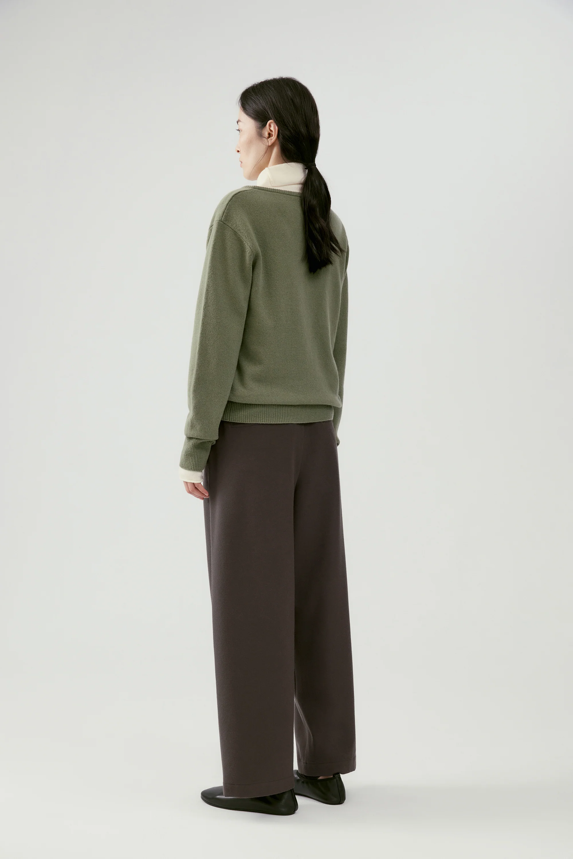 V-neck Knitted Top - Image 15