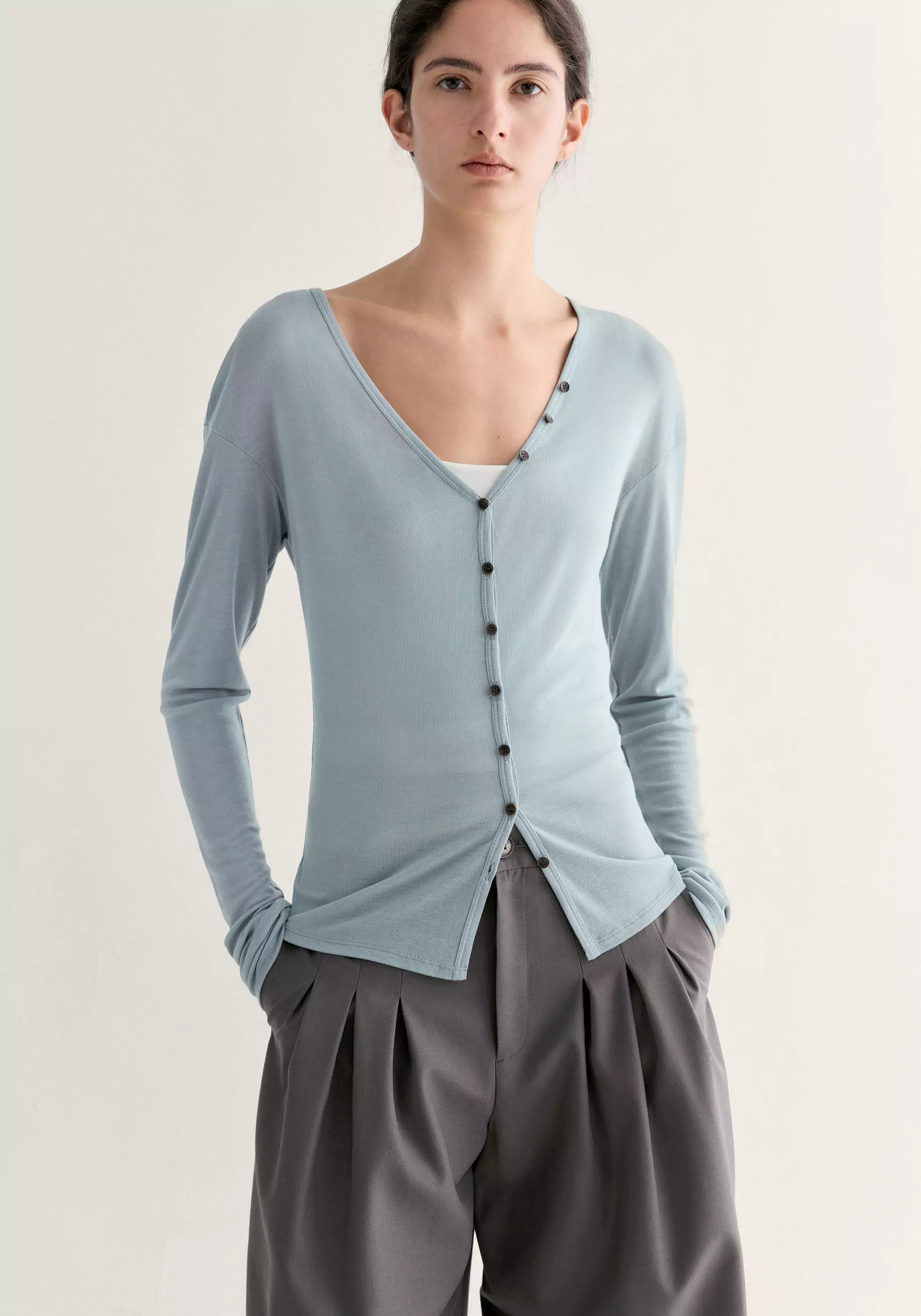 V-neck Knitted Top - Image 7