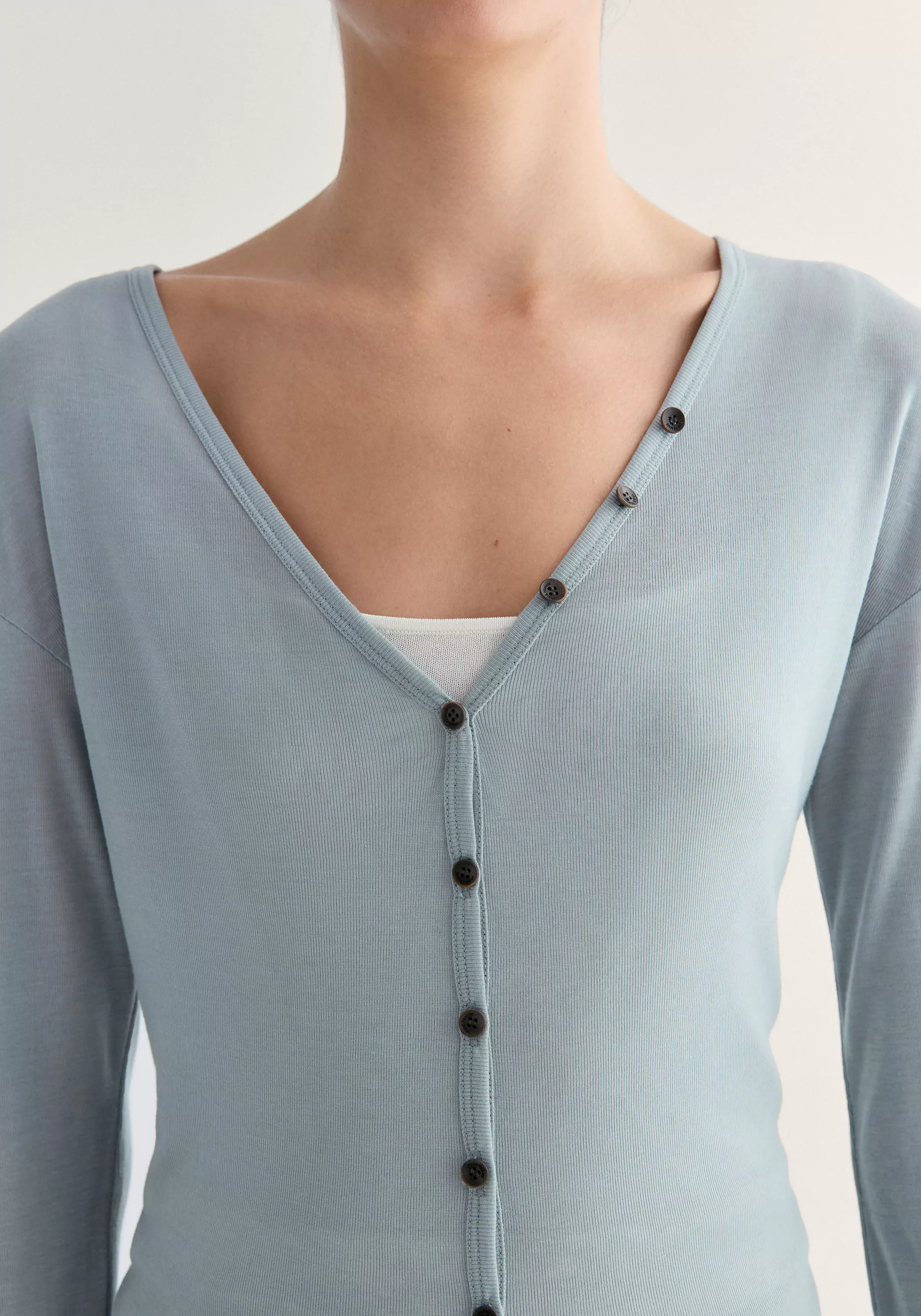 V-neck Knitted Top - Image 8