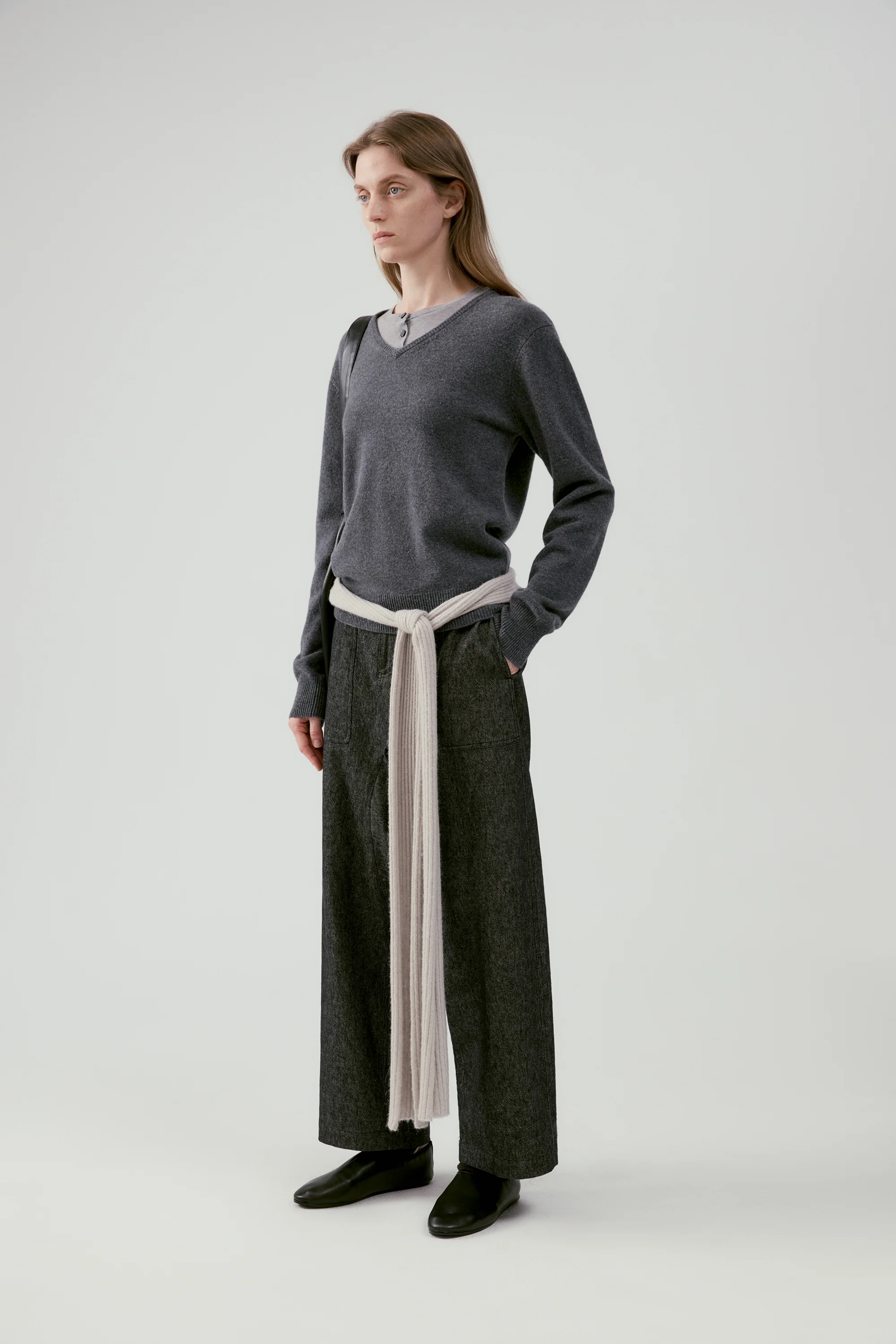 V-neck Knitted Top - Image 8
